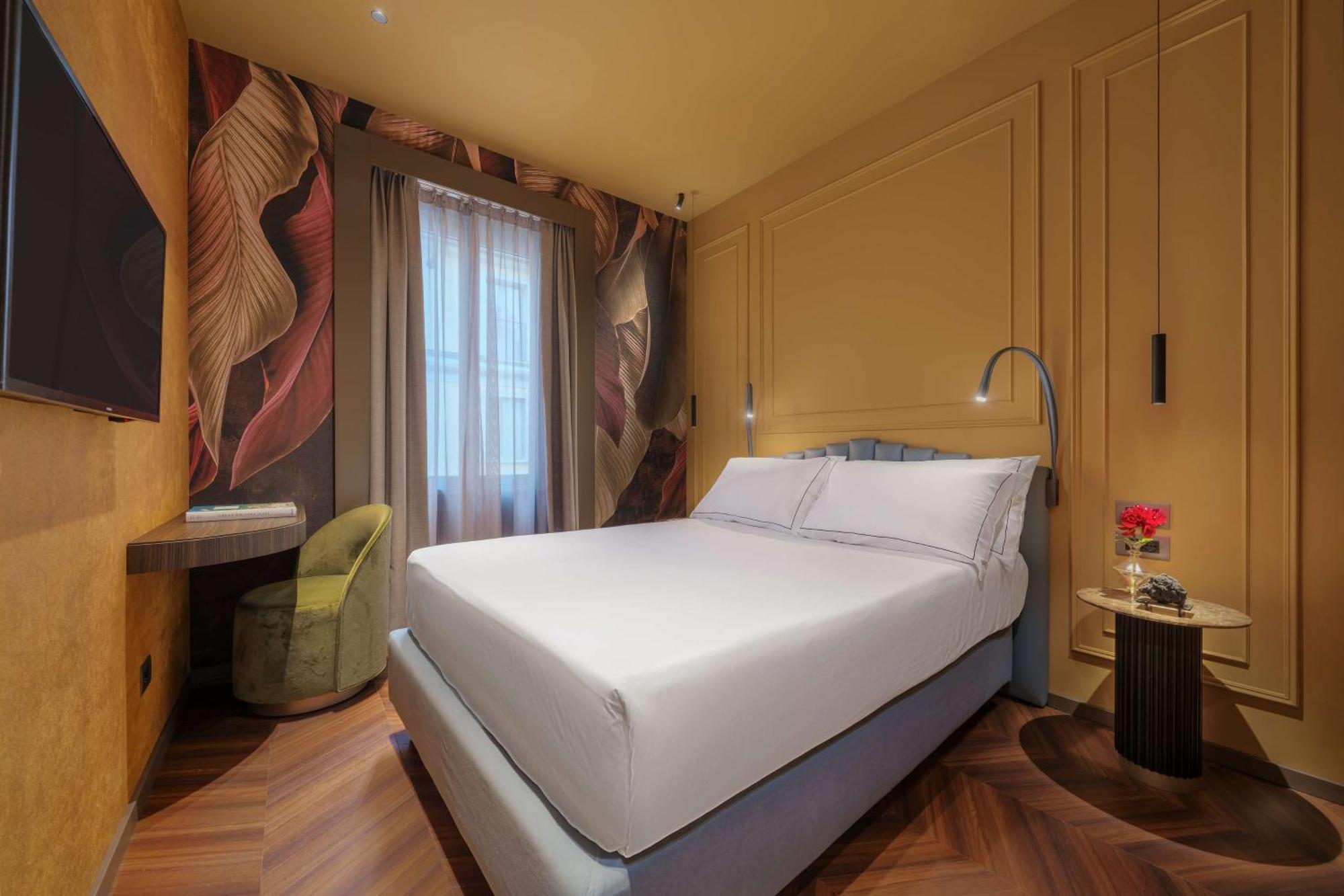 Deluxe Room French Bed