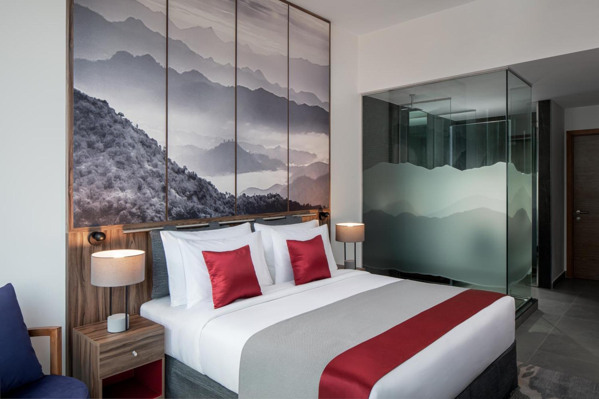 Deluxe King Room High Floor