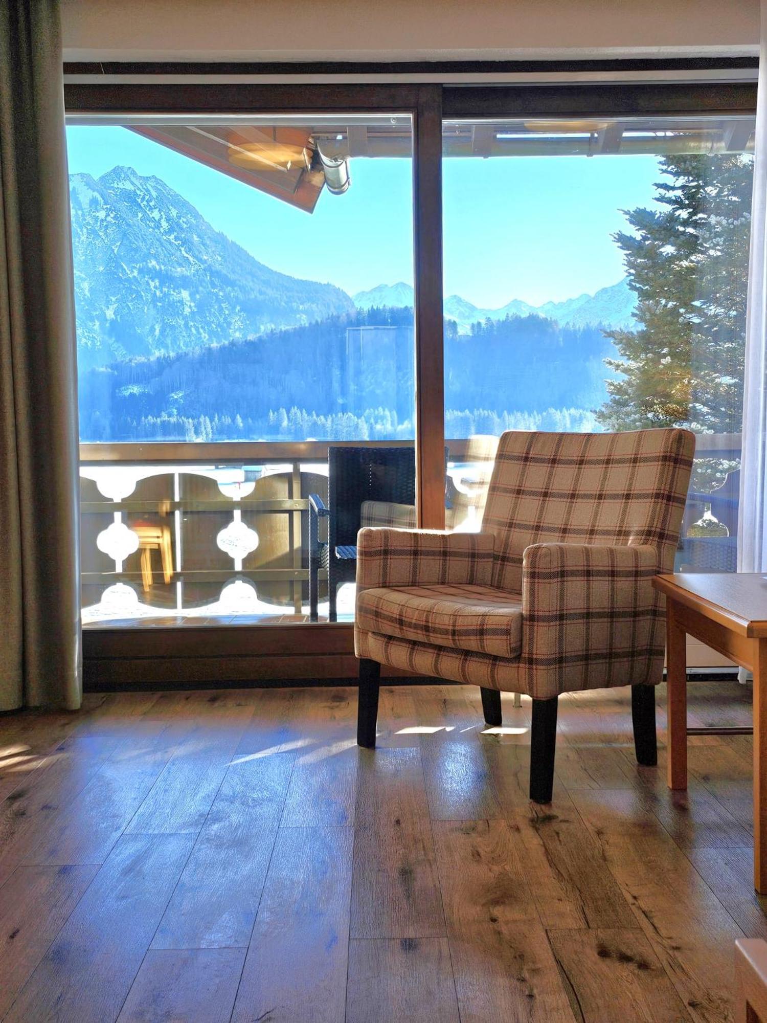 Double Room with Mountain View,1646330495:JPEG