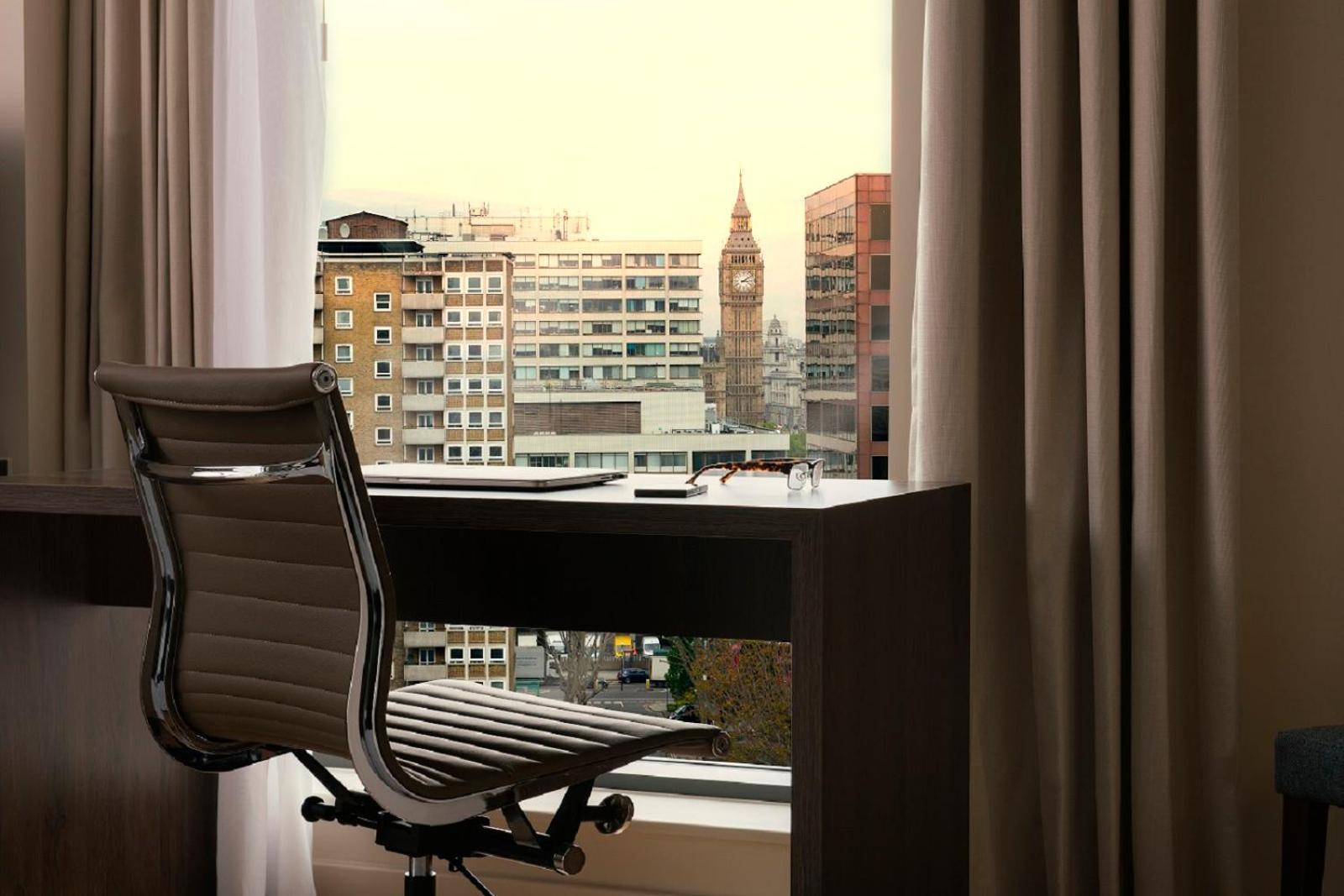 Premium Room City View 1 King Bed,821762720:JPEG