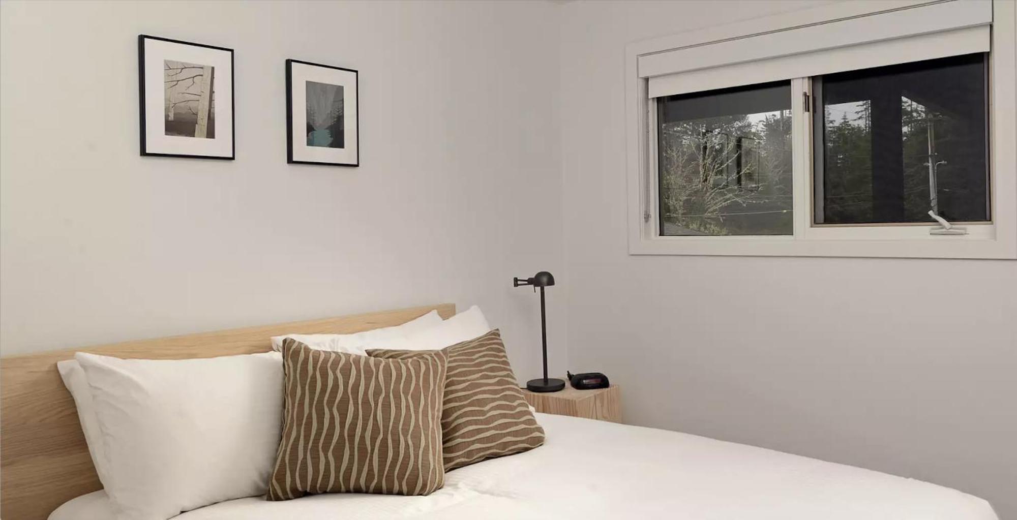 One Bedroom Suite Partial Ocean View