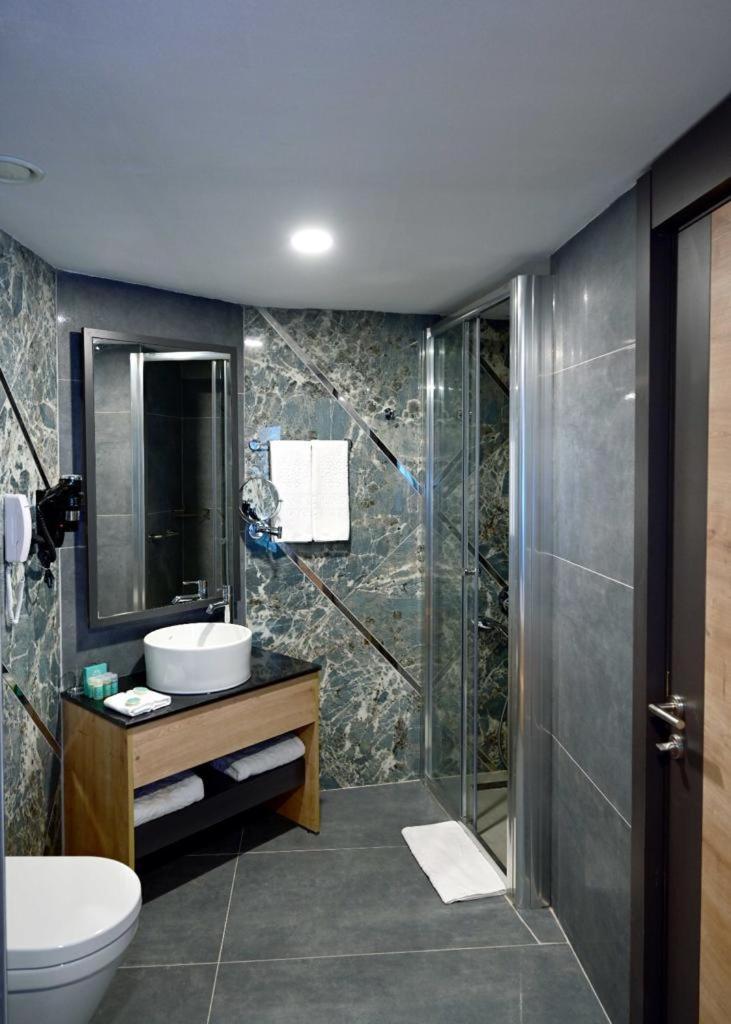 Junior Suite with Balcony,1655375941:JPEG