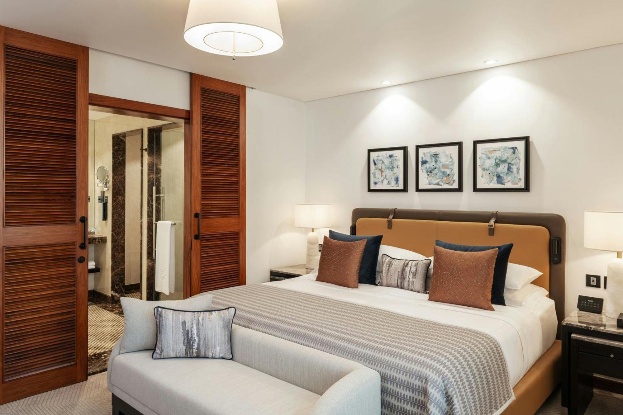 Superior Deluxe Suite 1 Bedroom Suite Airport Transfers Complimentary Resort Beach & Pool Access 1 King
