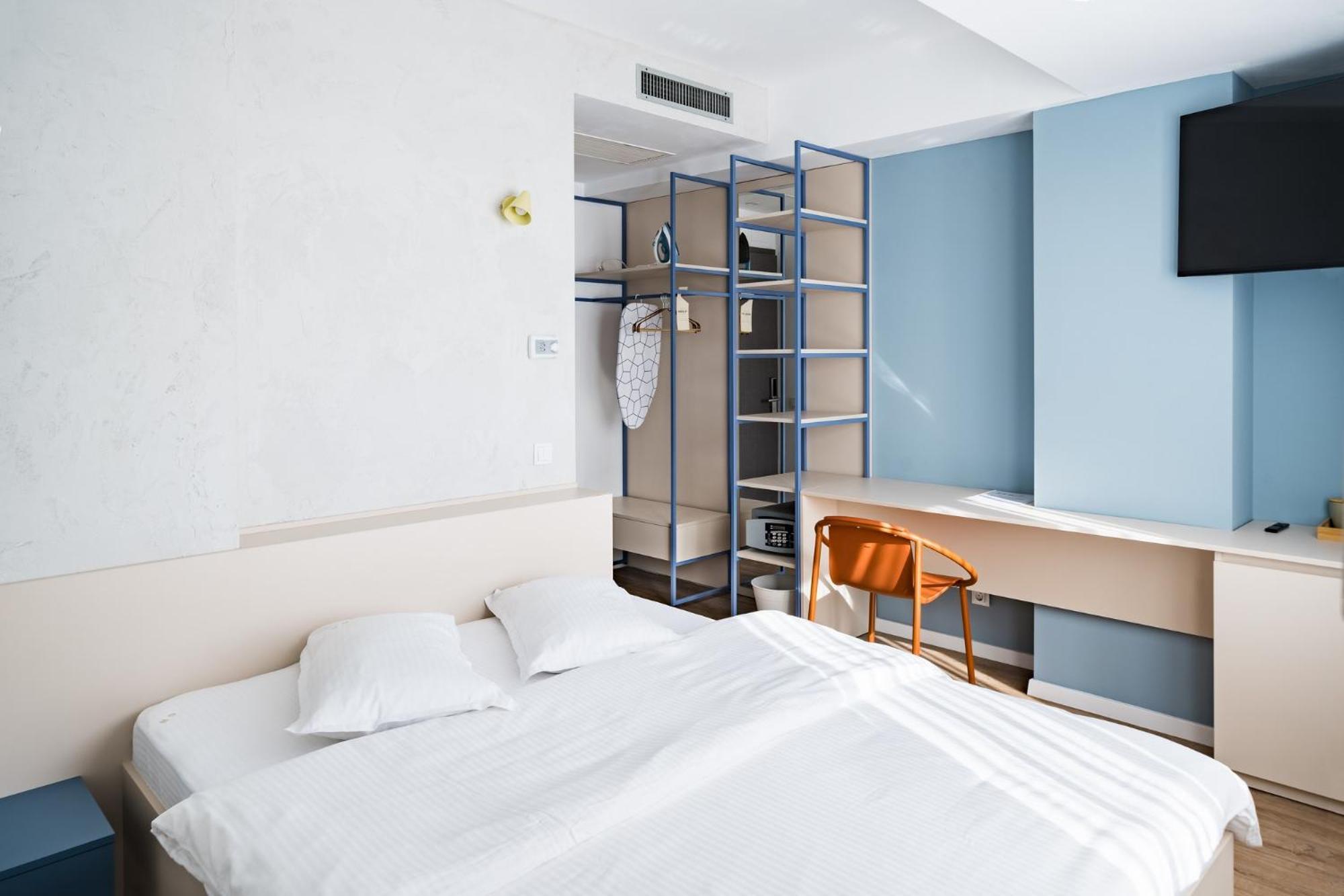 Double Room,1660306853:JPEG
