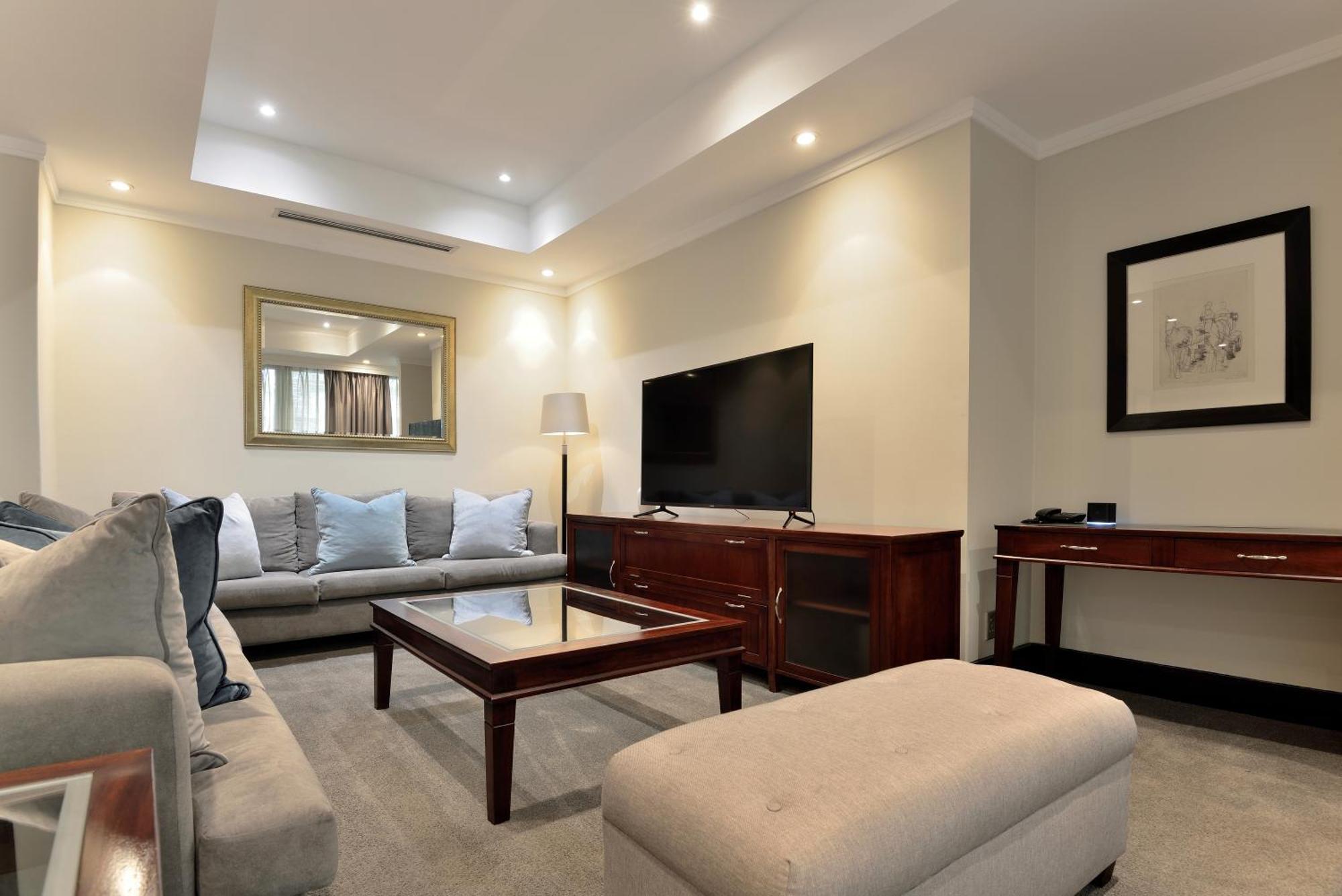 1 Bedroom Luxury Suite