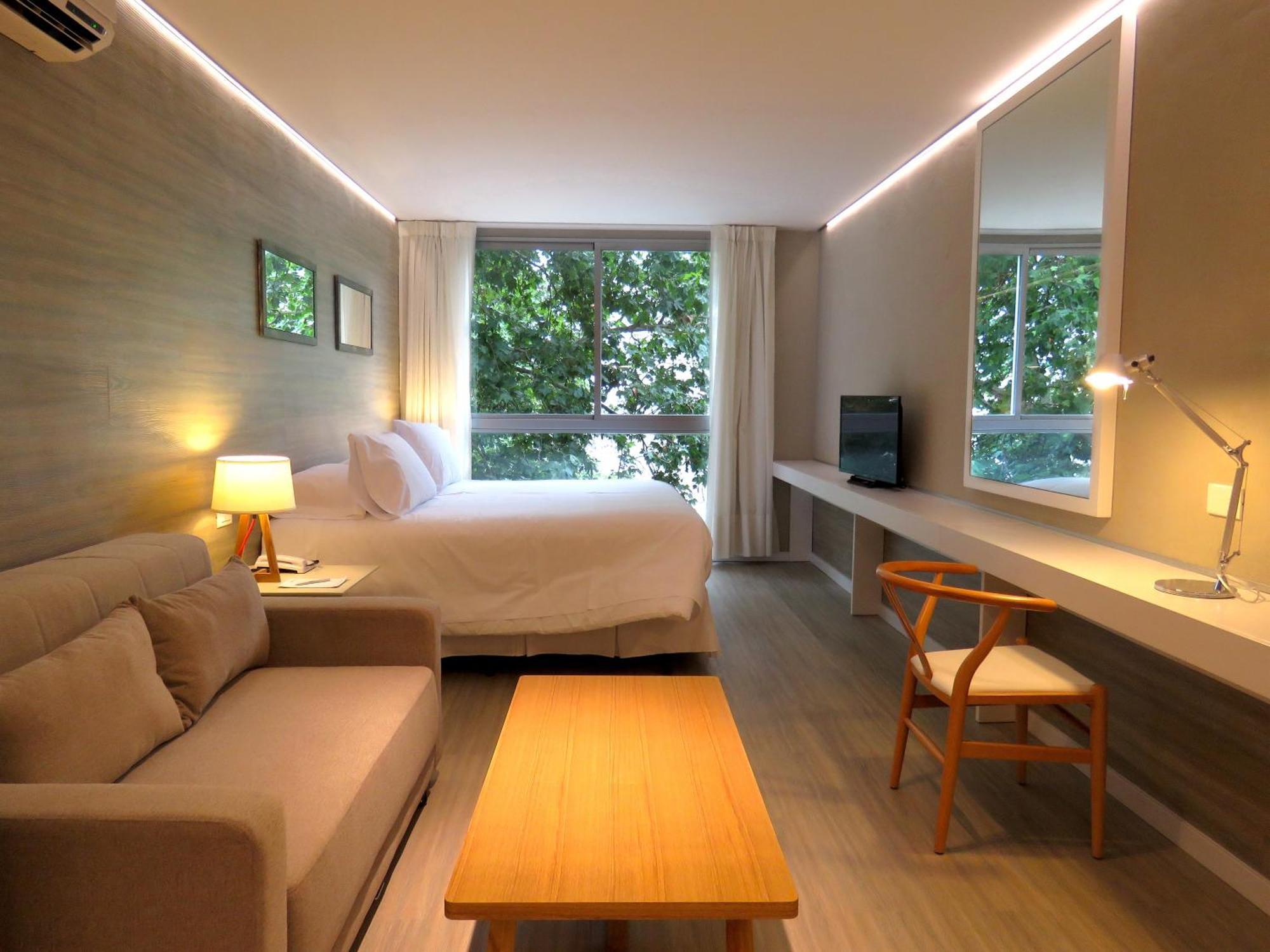 Deluxe Room,1663001182:JPEG