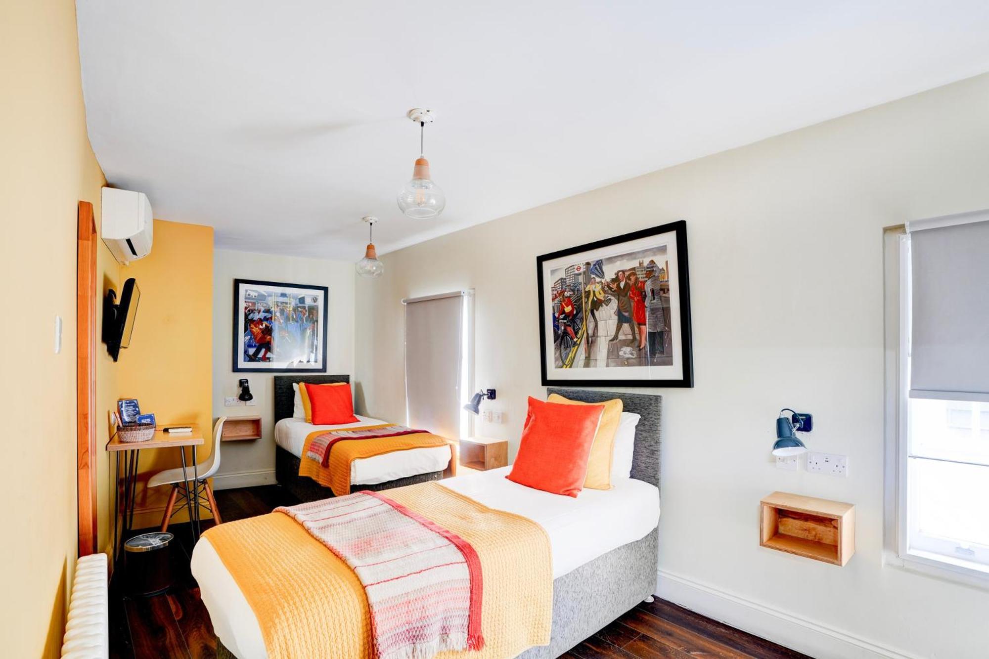 Standard Twin Room