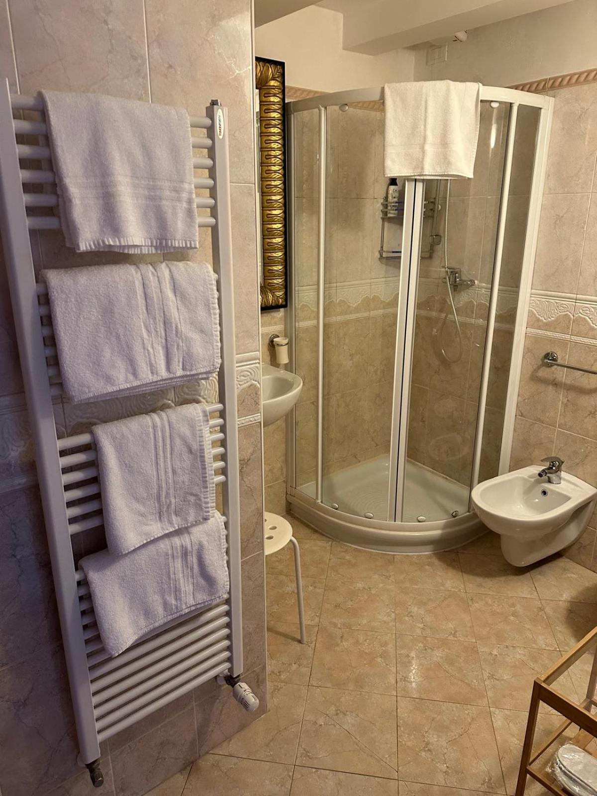Deluxe Triple Room Garden View