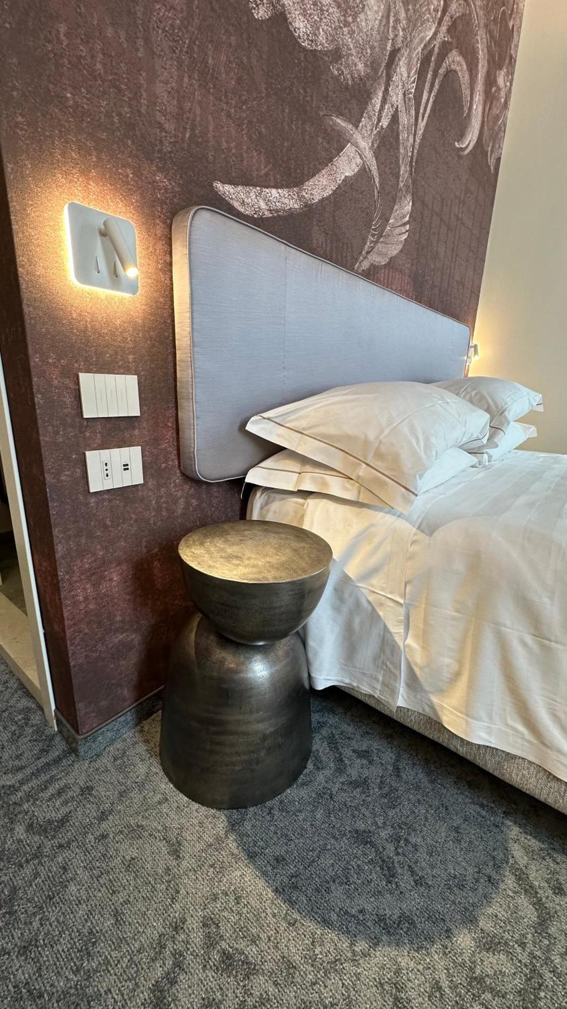 Deluxe Double Room Partial Grand Canal View