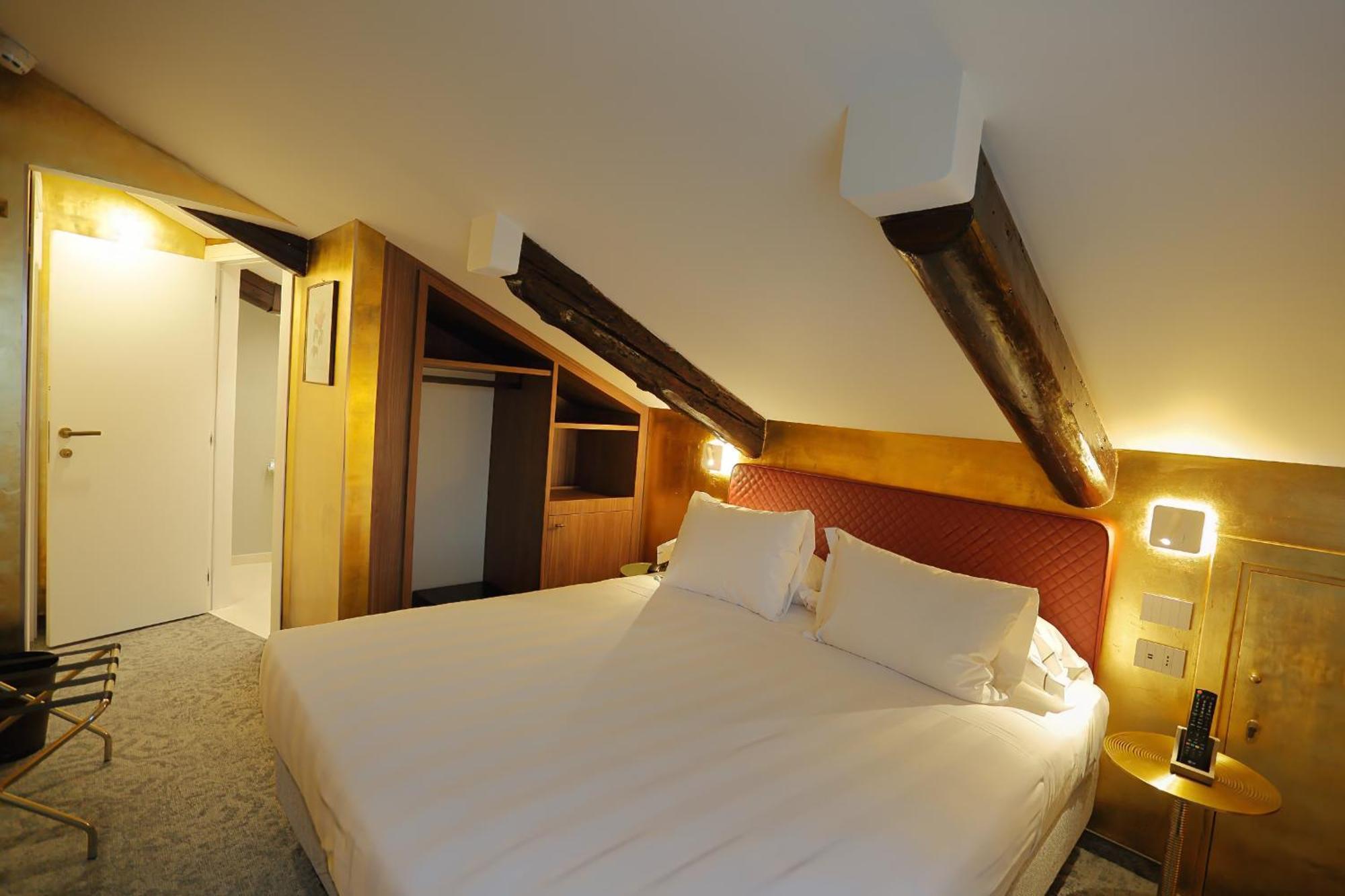 Queen Room Attic