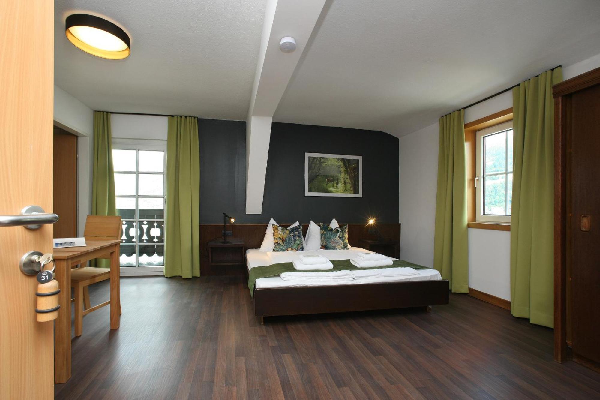 Junior Suite Mountain View