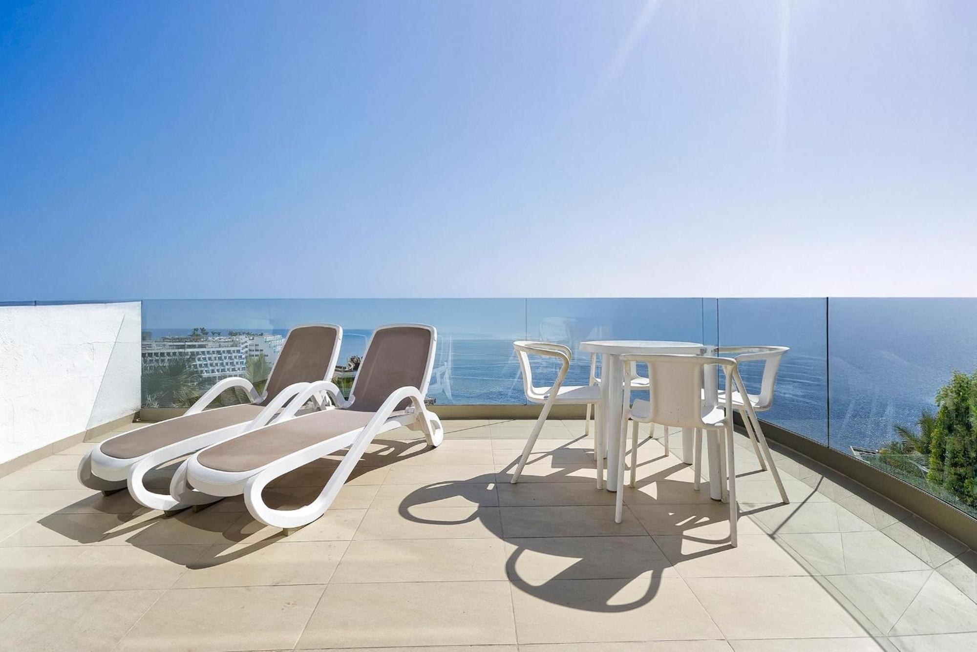 Classic One Bedroom Apartment Balcony Sea View,1691988475:JPEG