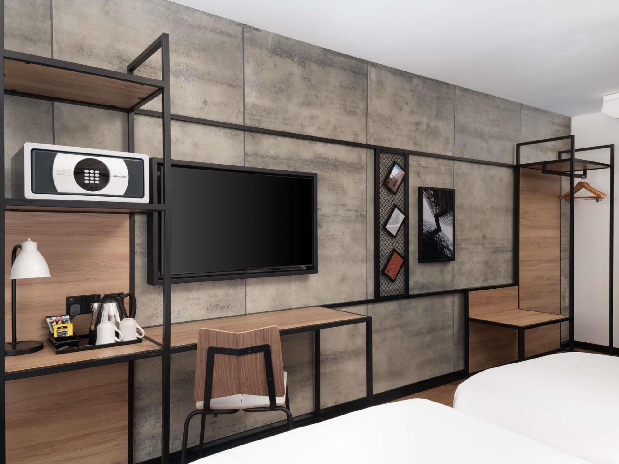 Newly Refurbished - Standard Twin Room