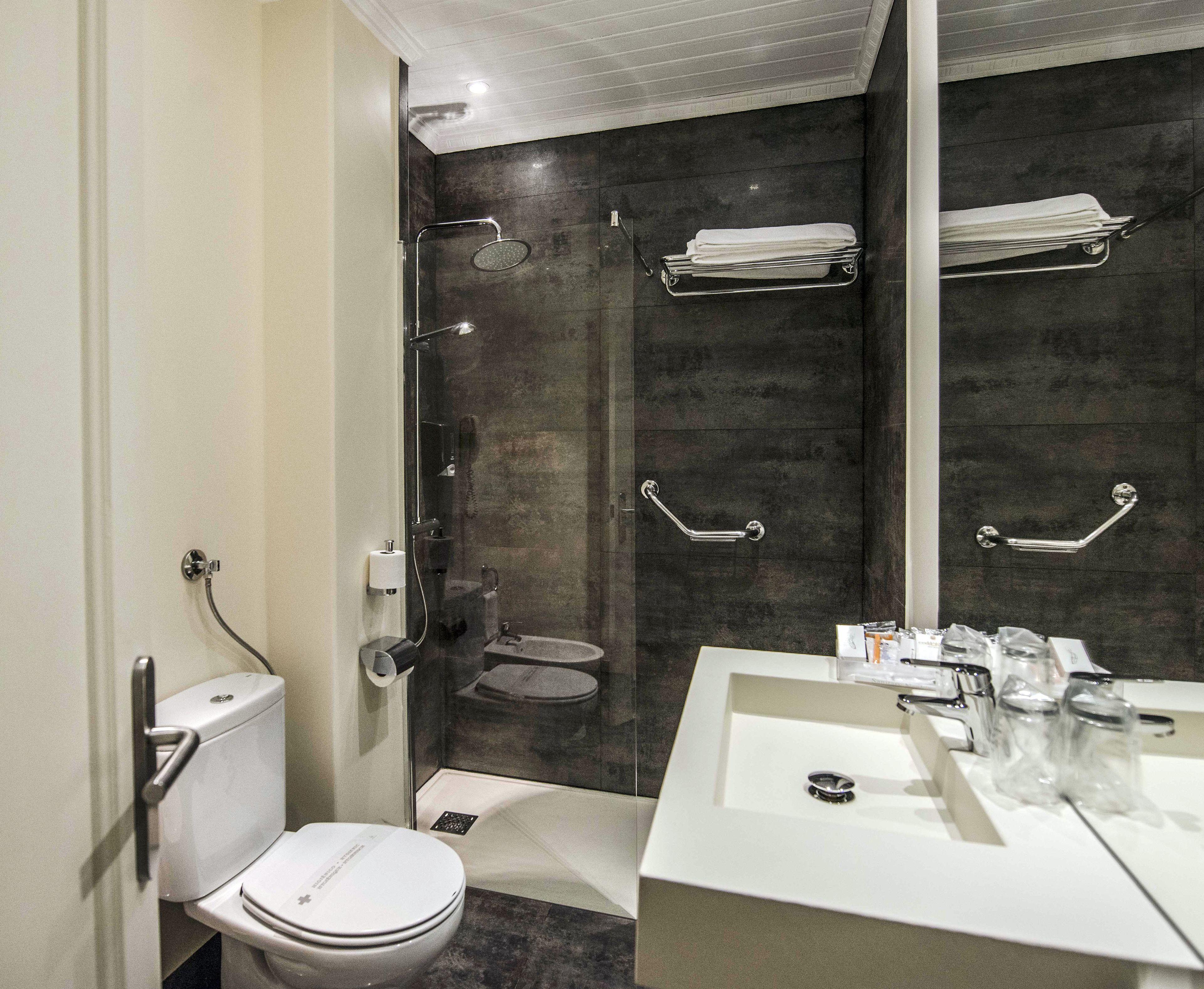 Large Single Room