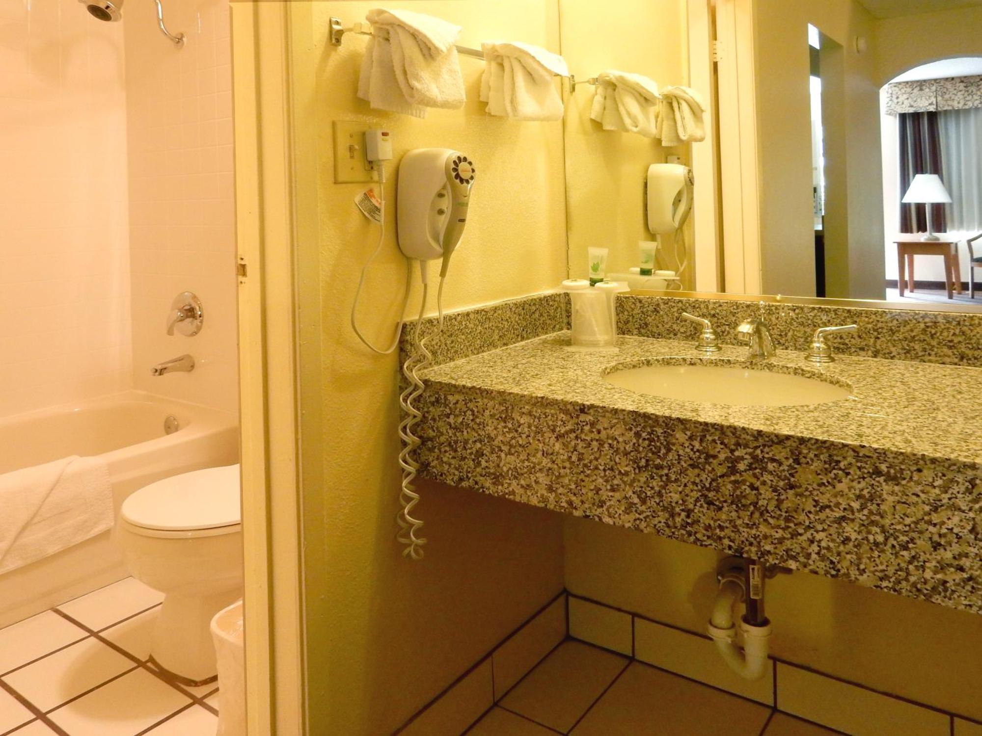 Standard Queen Room Two Queen Beds Non Smoking