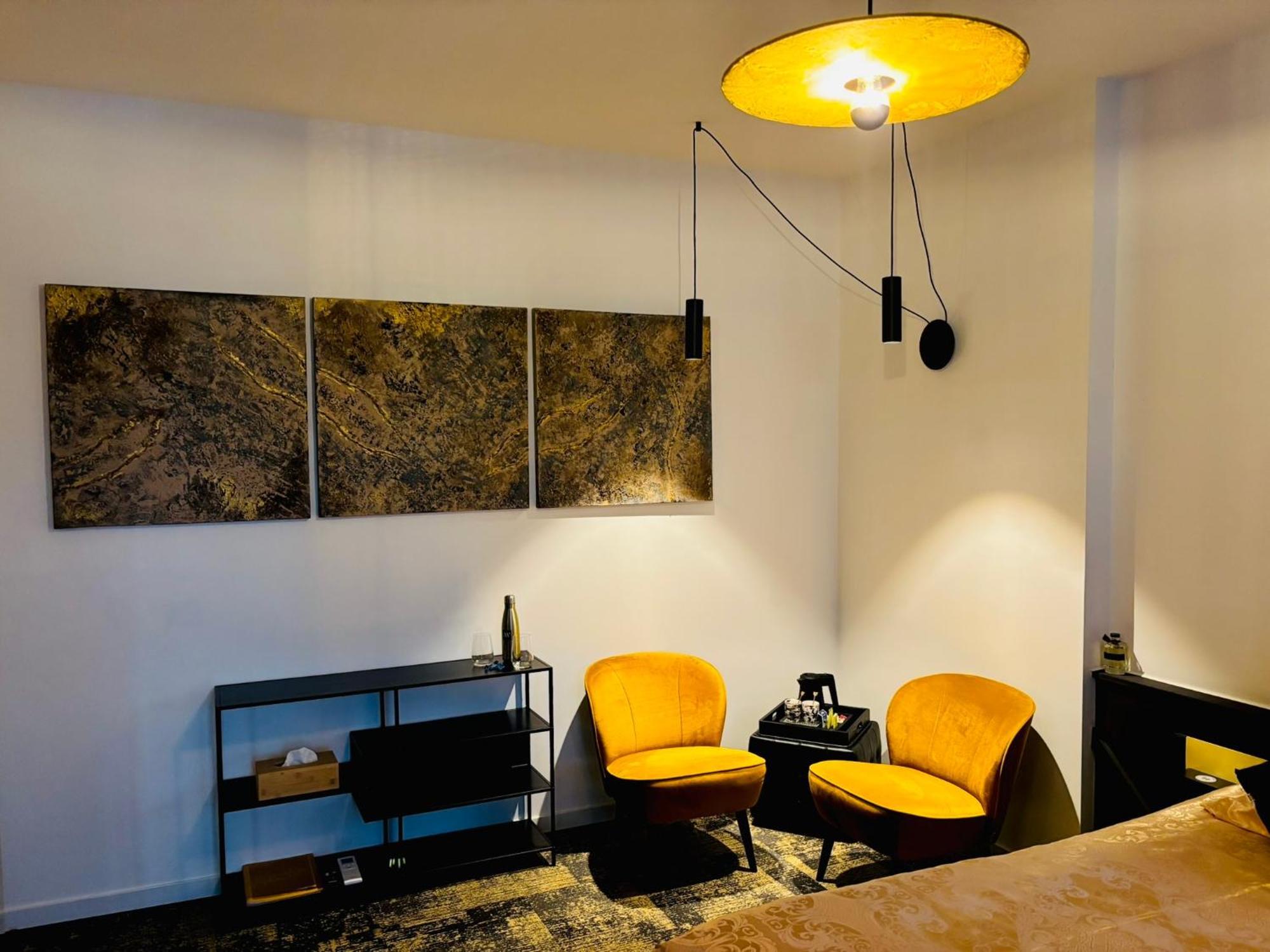 Deluxe King Room
