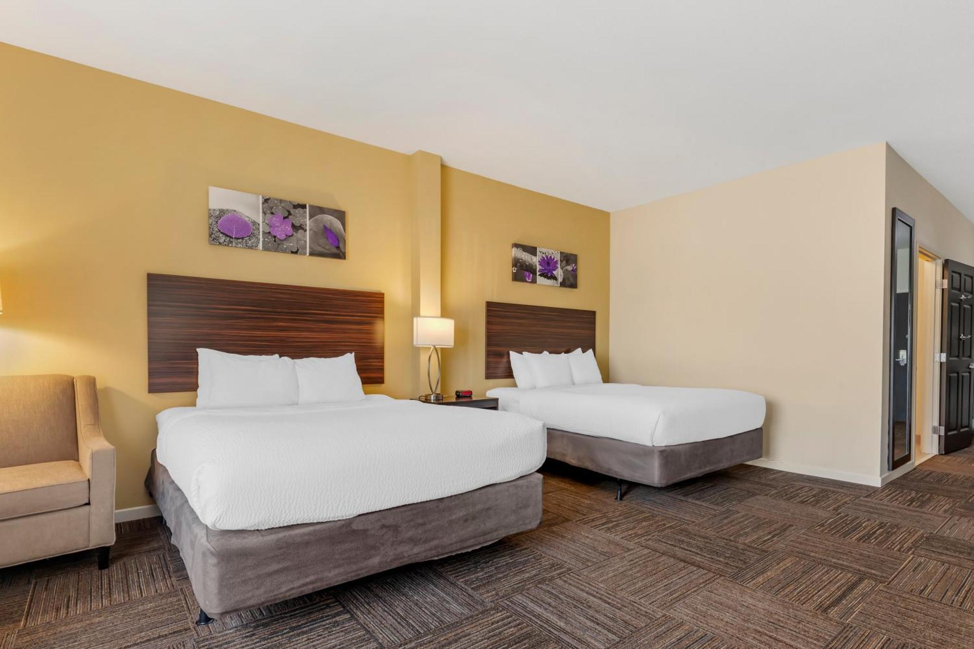 Queen Room with Two Queen Beds - Accessible/Non-Smoking,1722950002:JPEG