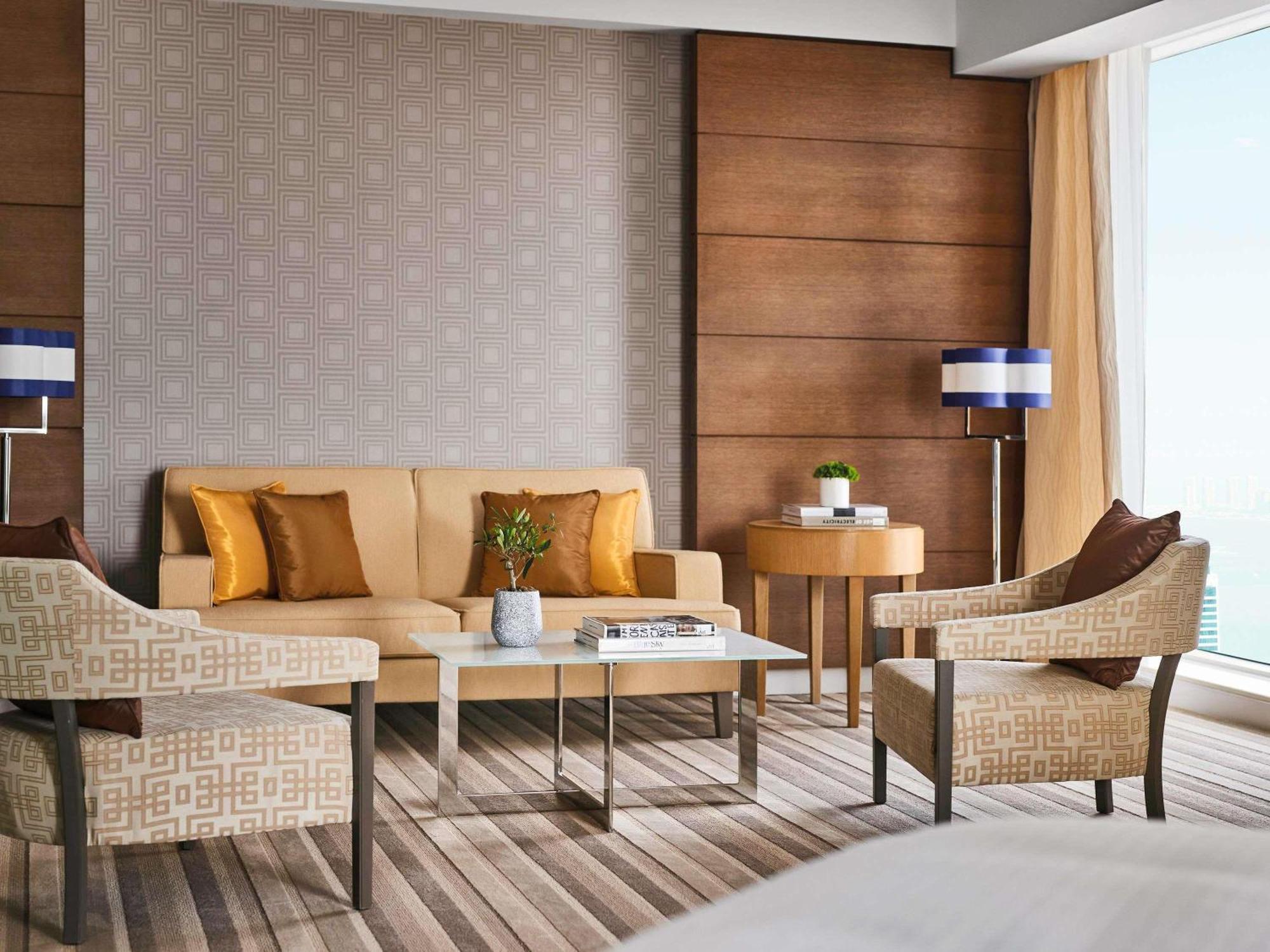 Chambre Lit King-Size Deluxe Premium avec Canapé