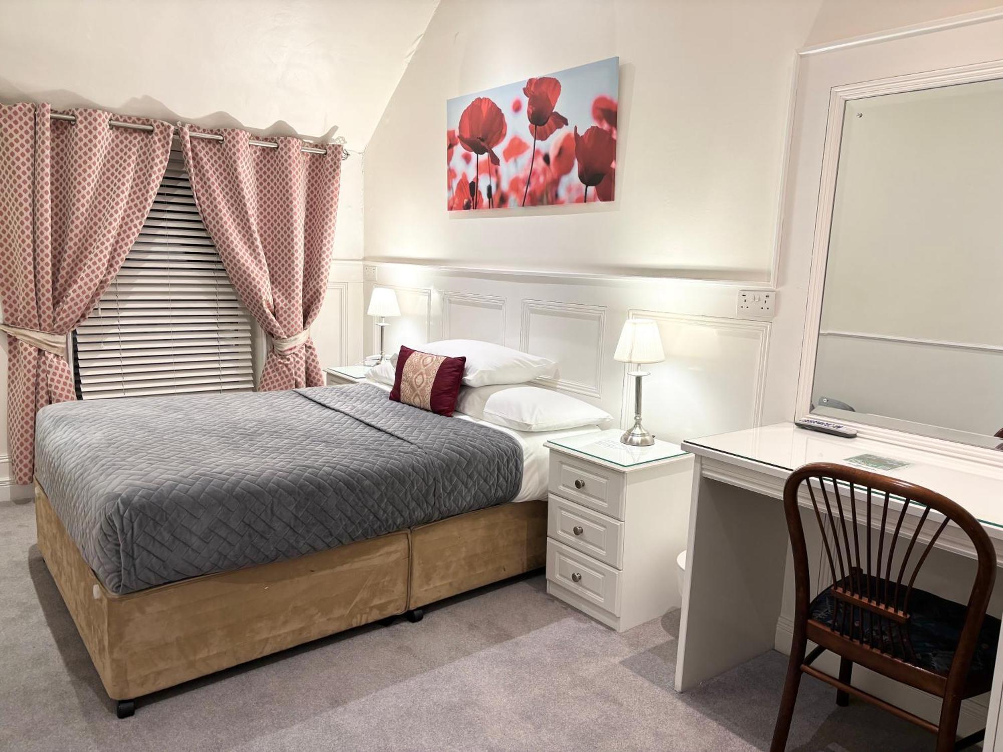 Small Single Room