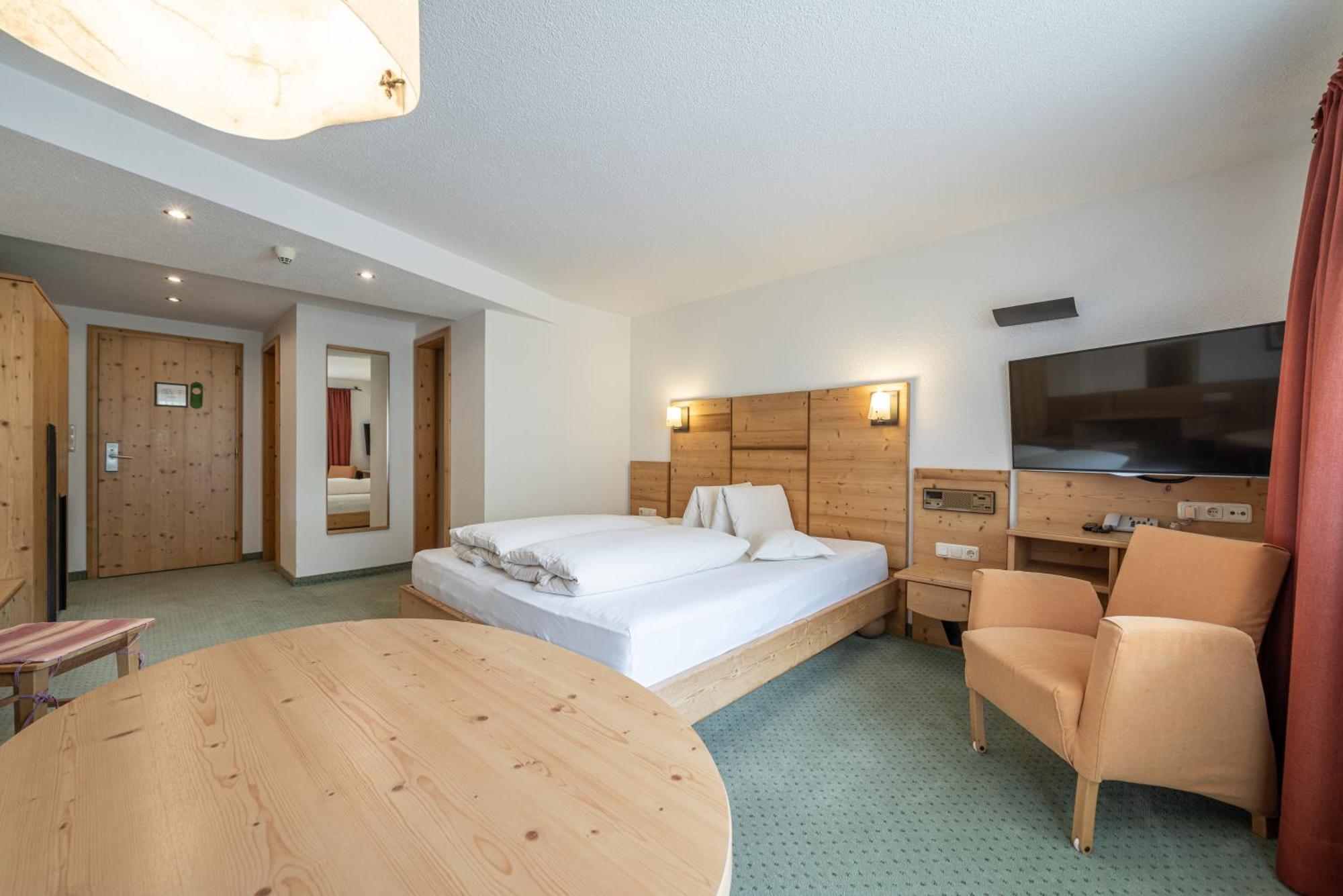 Double Room Mountain View