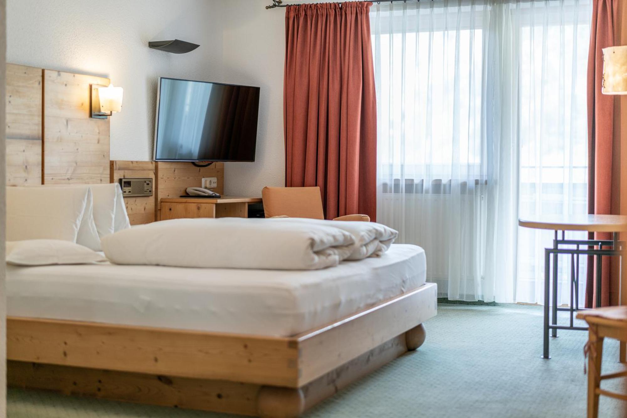 Double Room Mountain View