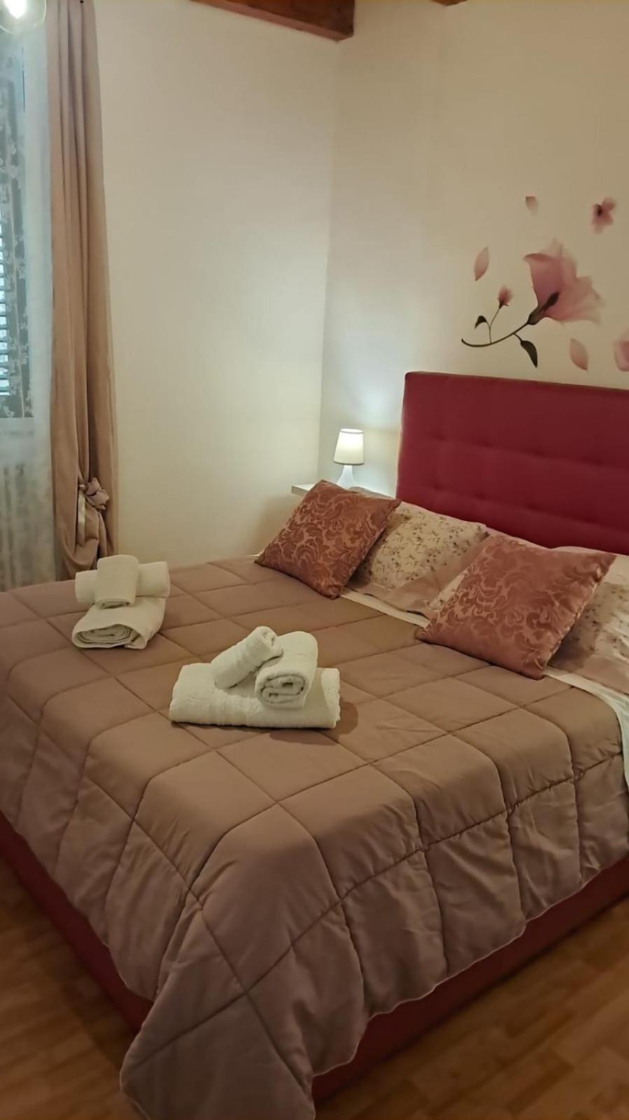 Deluxe Room,1742797452:JPEG