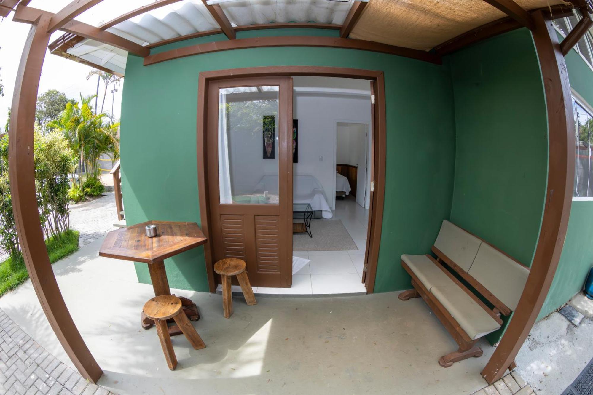 Villa com 2 Quartos