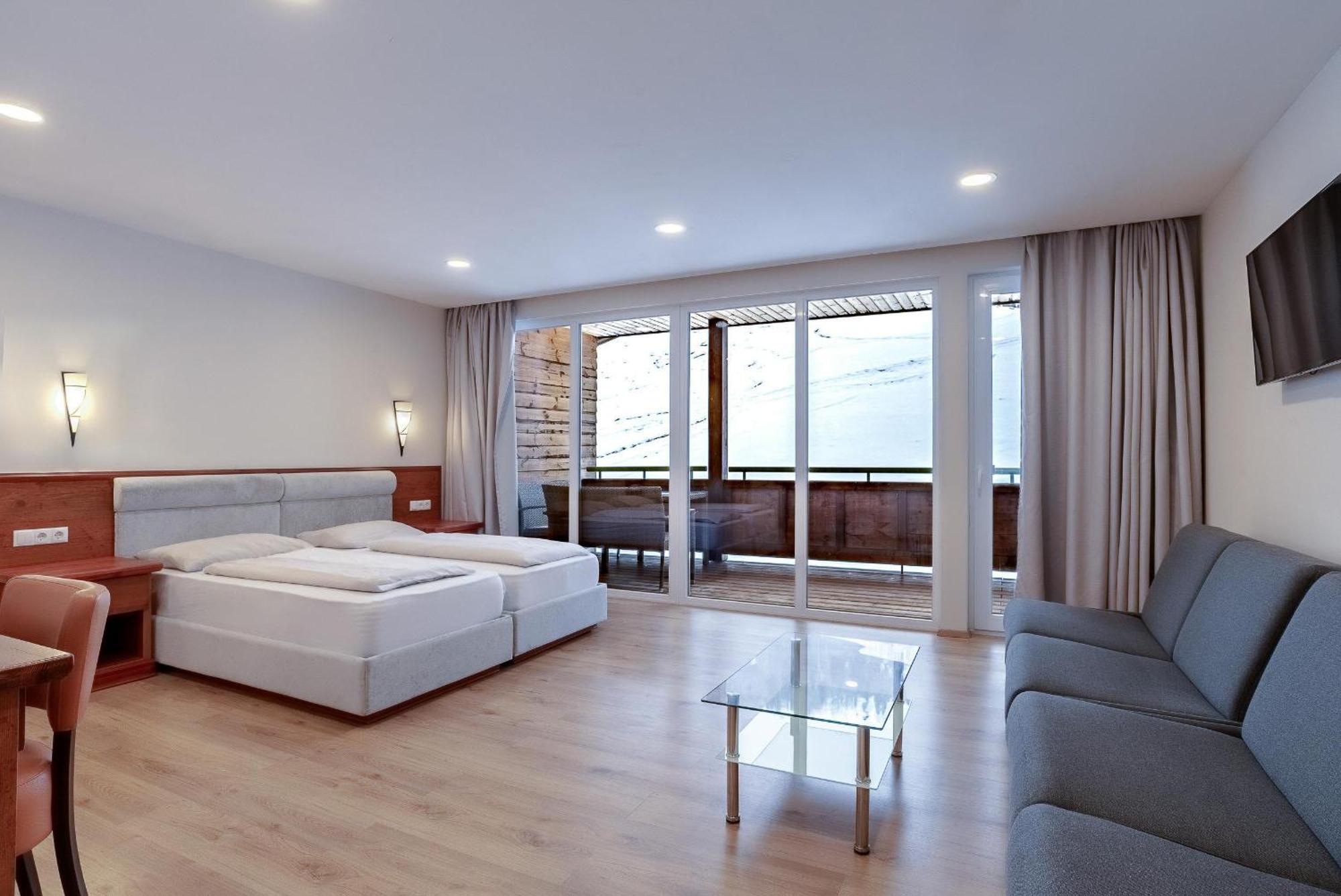 Triple Room with View