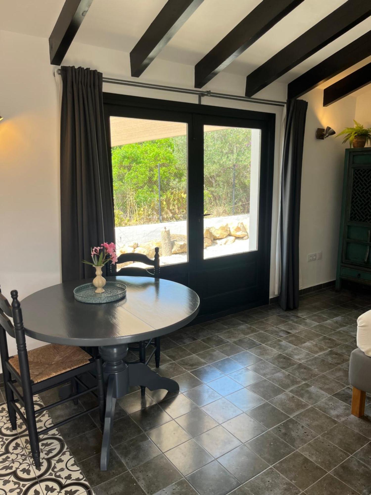 Twin Room Private Bathroom