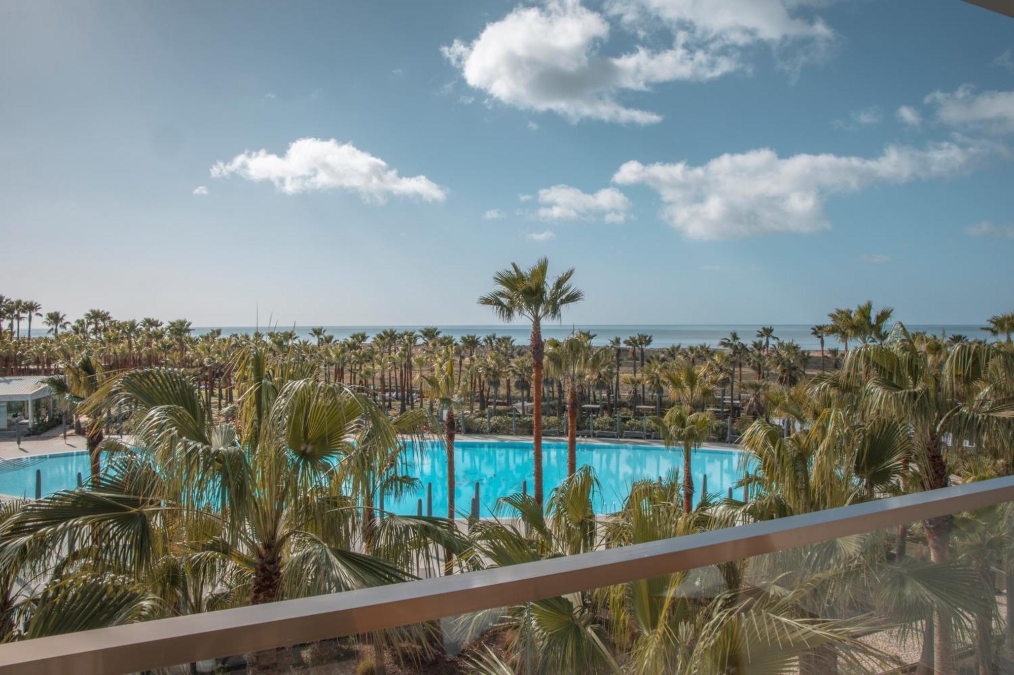 Superior Double Room Pool View