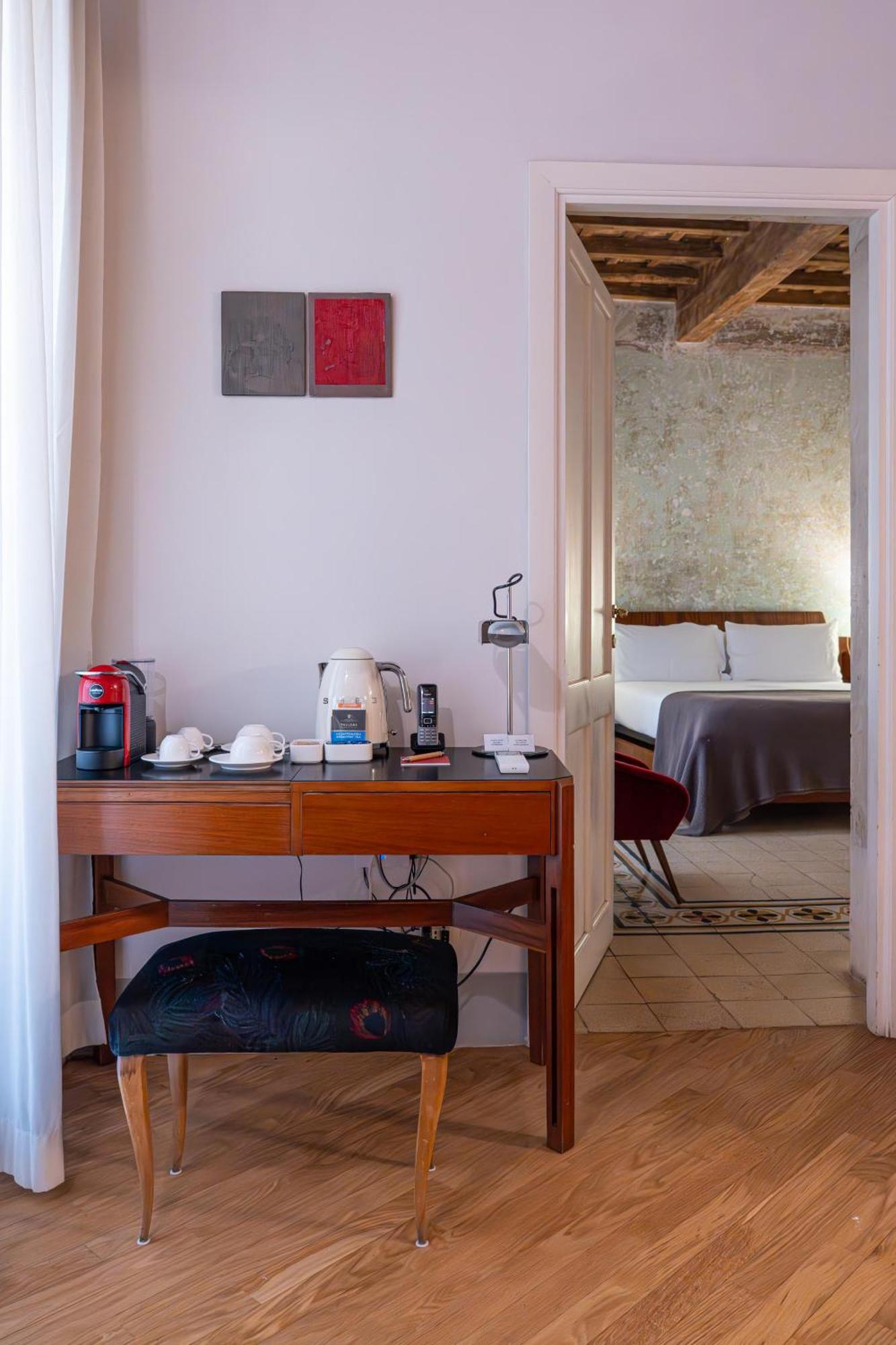 Junior Suite,1758394381:JPEG