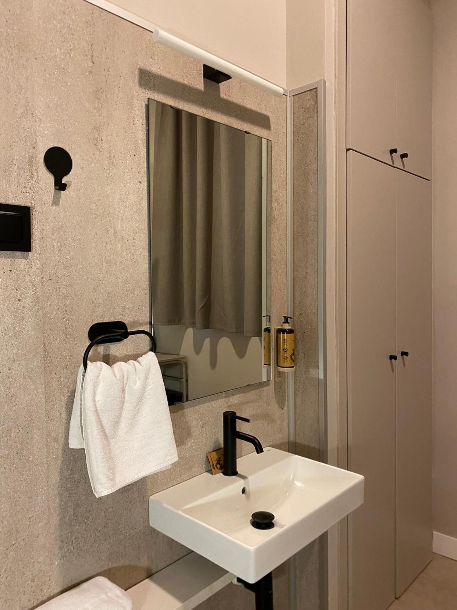 Eenpersoonskamer met Gedeelde Badkamer