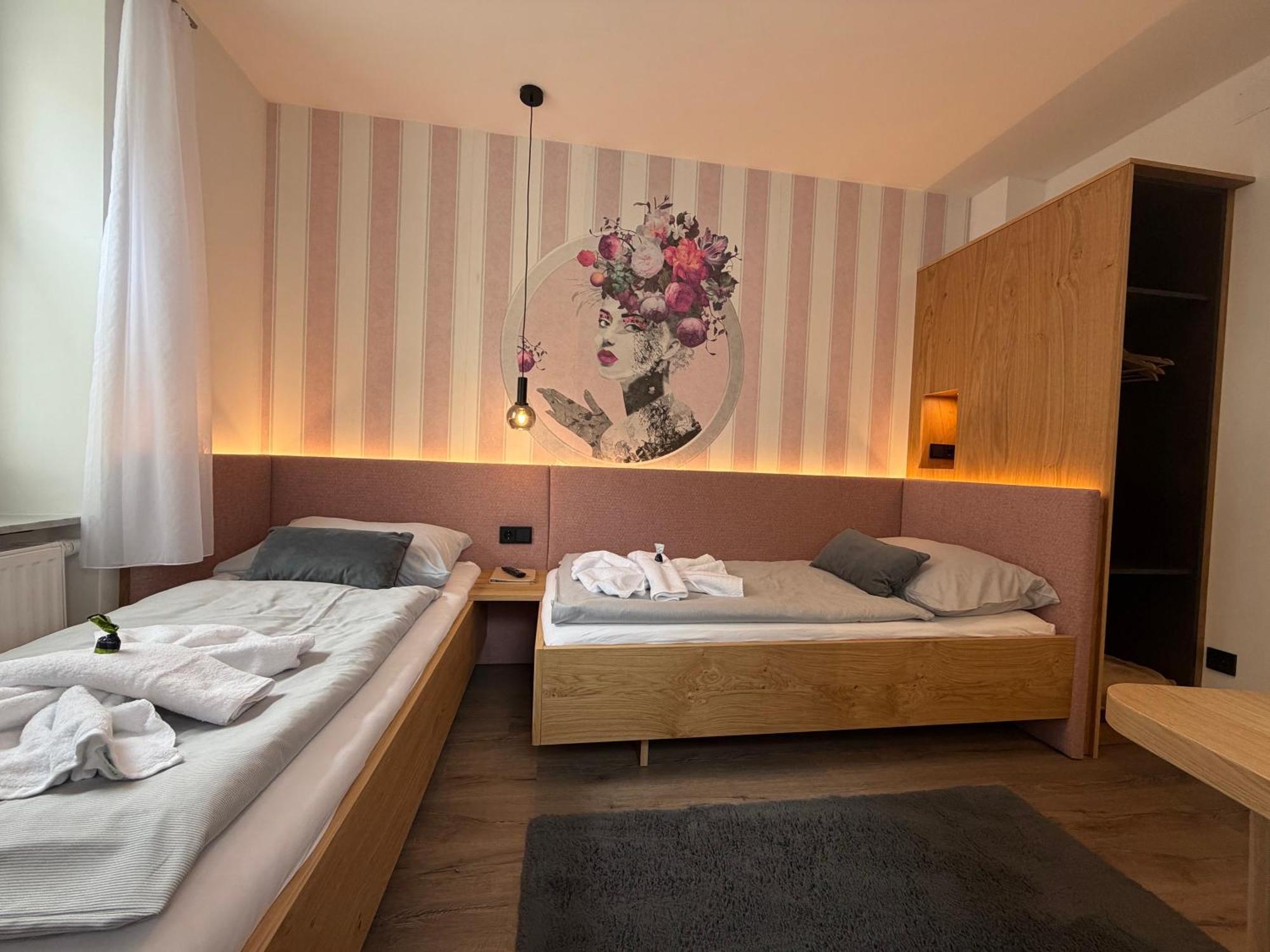 Economy Twin Room