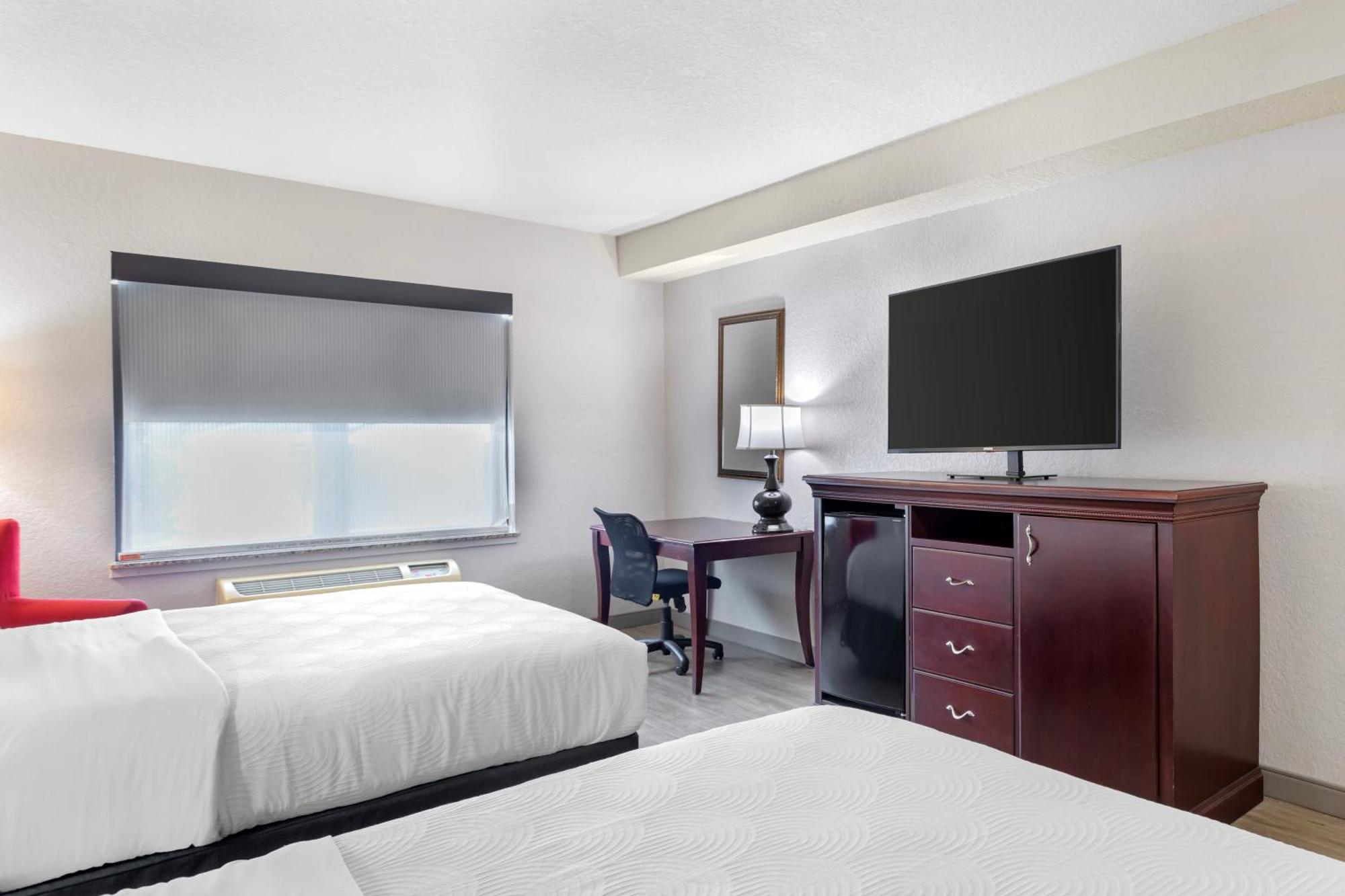 Queen Room Two Queen Beds Roll Shower Disability Access or Non-Smoking,1765327727:JPEG
