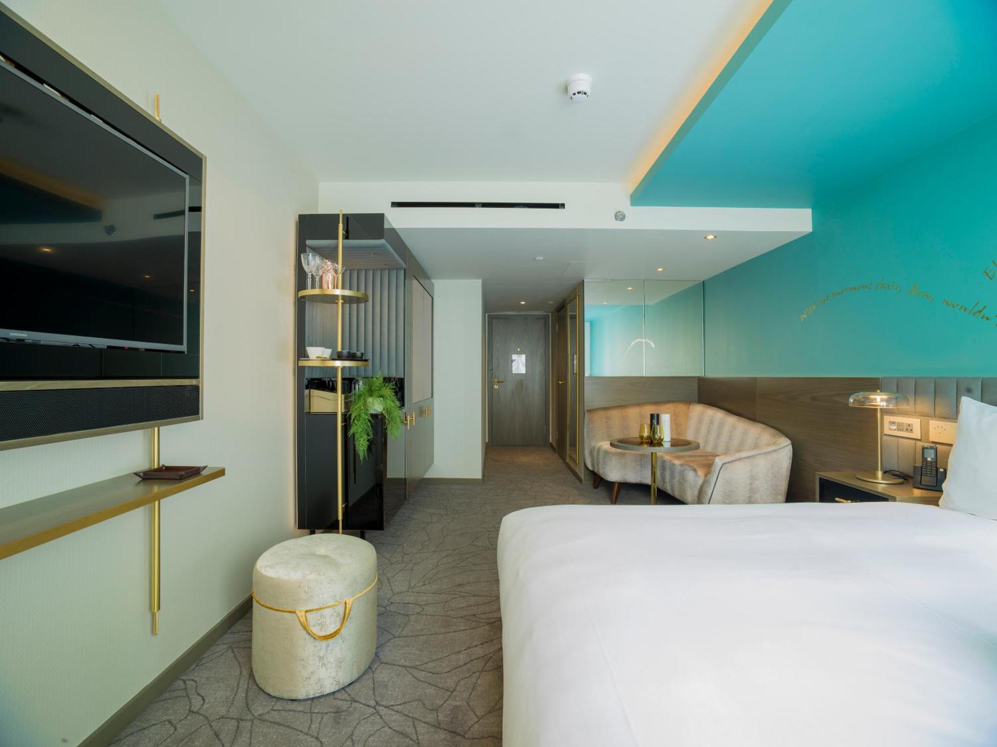 Deluxe Room,1373712491:JPEG