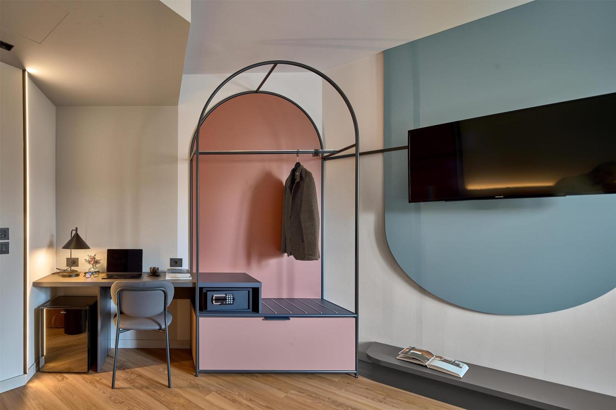 Comfort King or Twin Room