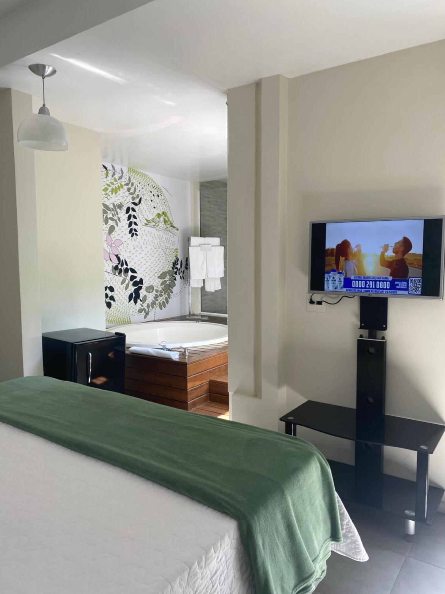Deluxe Double Room Bath