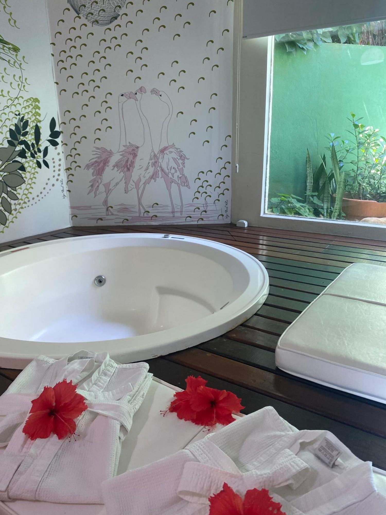 Deluxe Double Room Bath