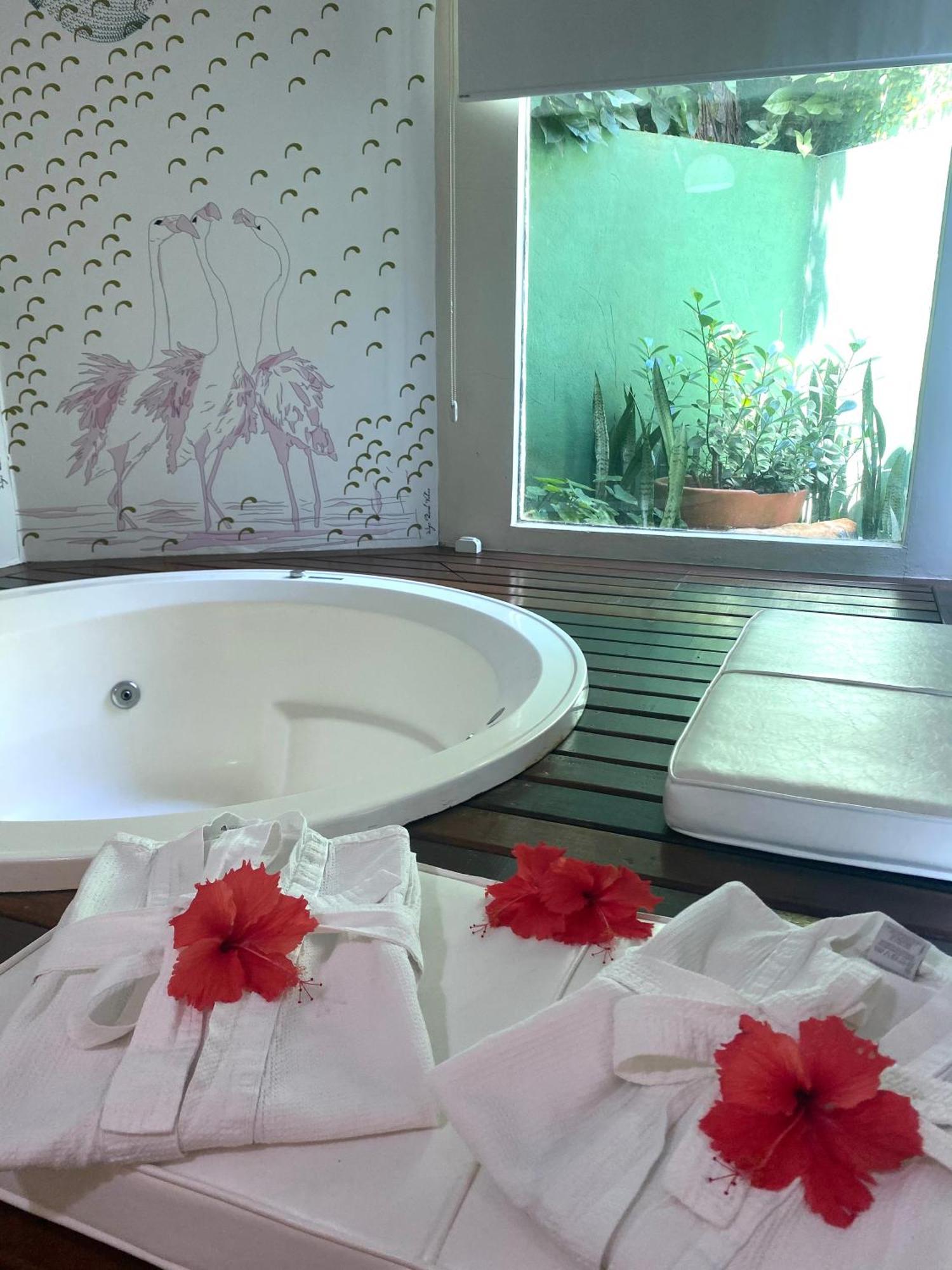 Deluxe Double Room Bath