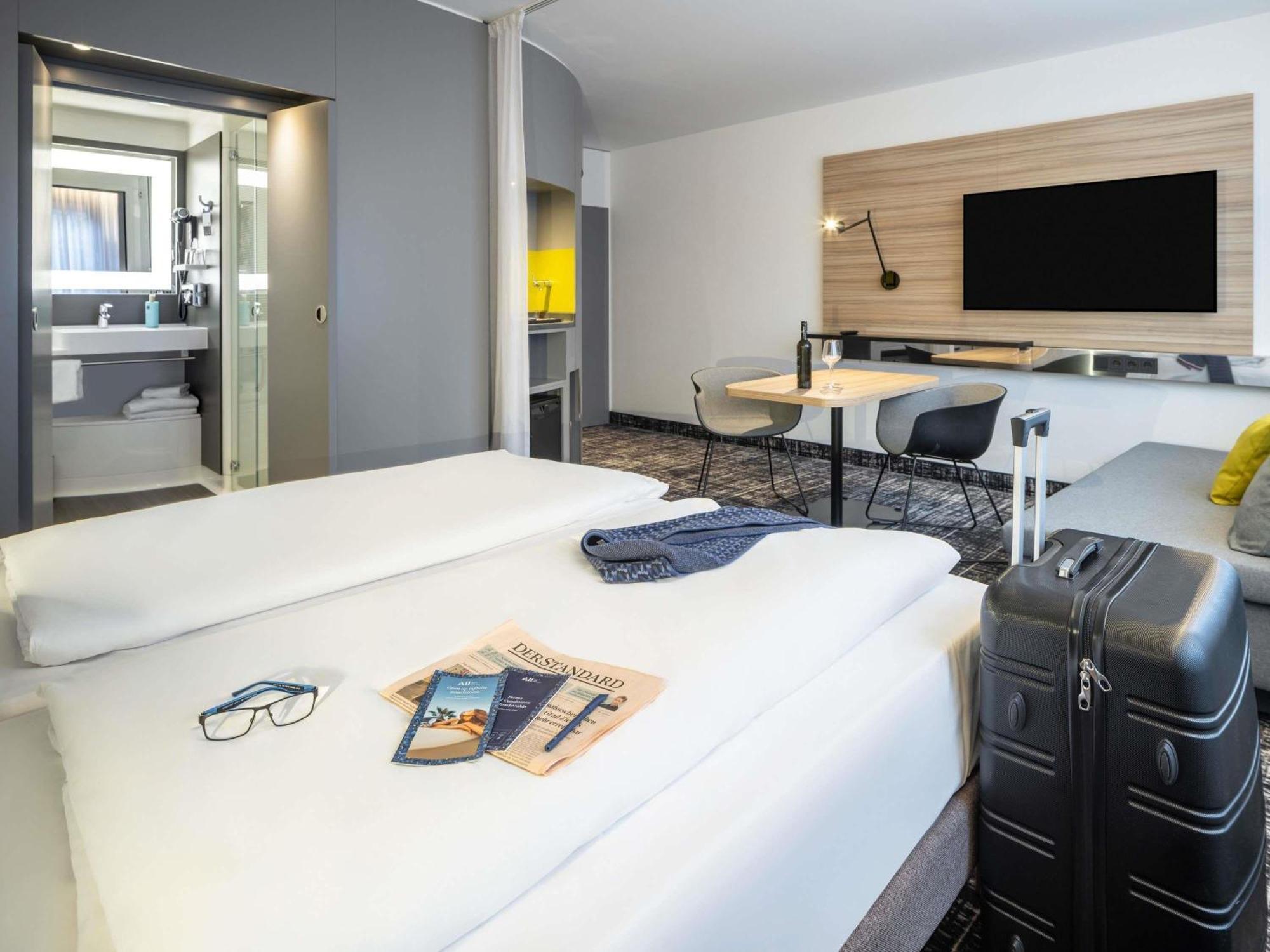 Junior Twin Suite