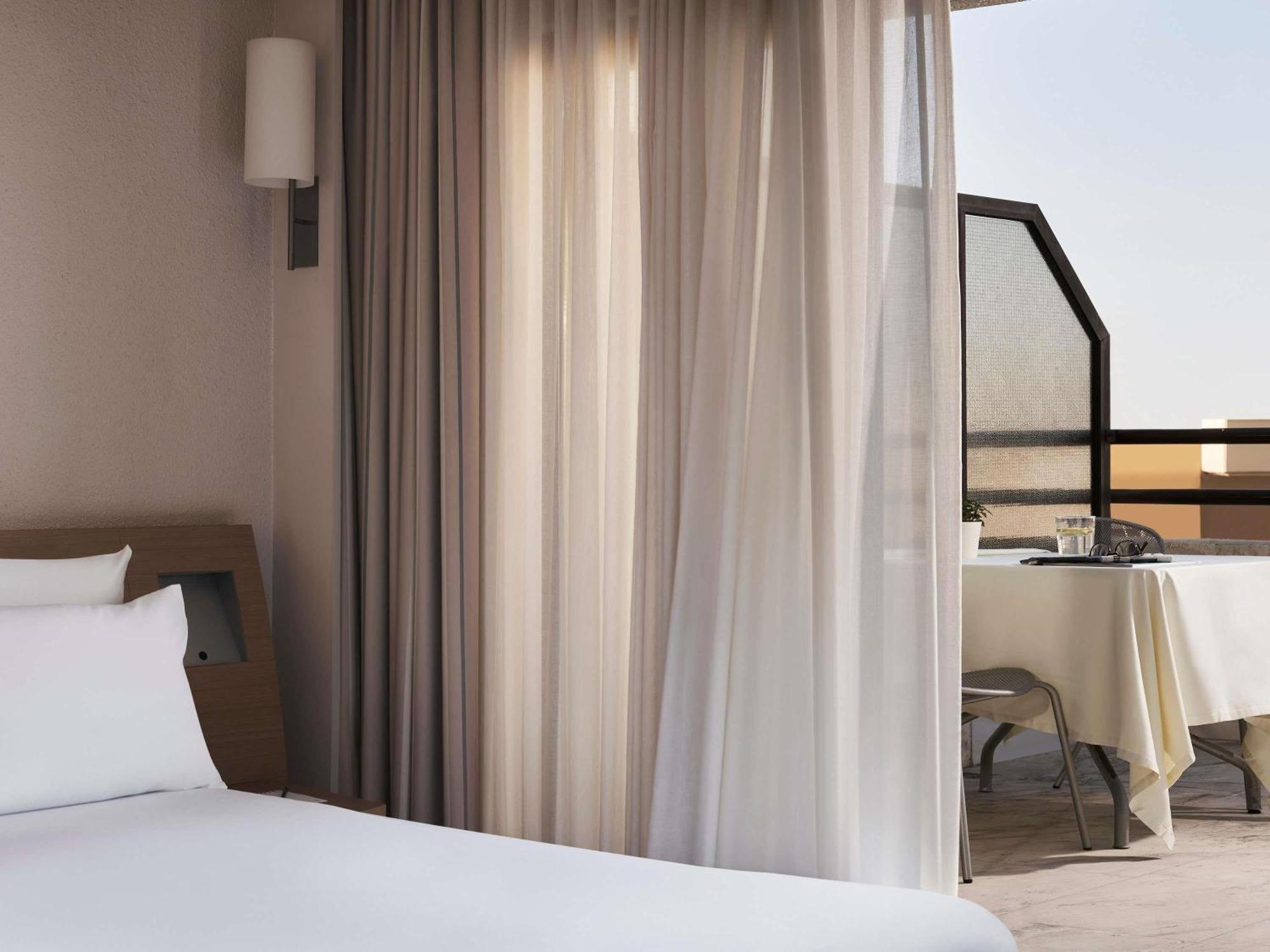 Executive Room Balcony 1 double bed or 1 double bed sofa bed