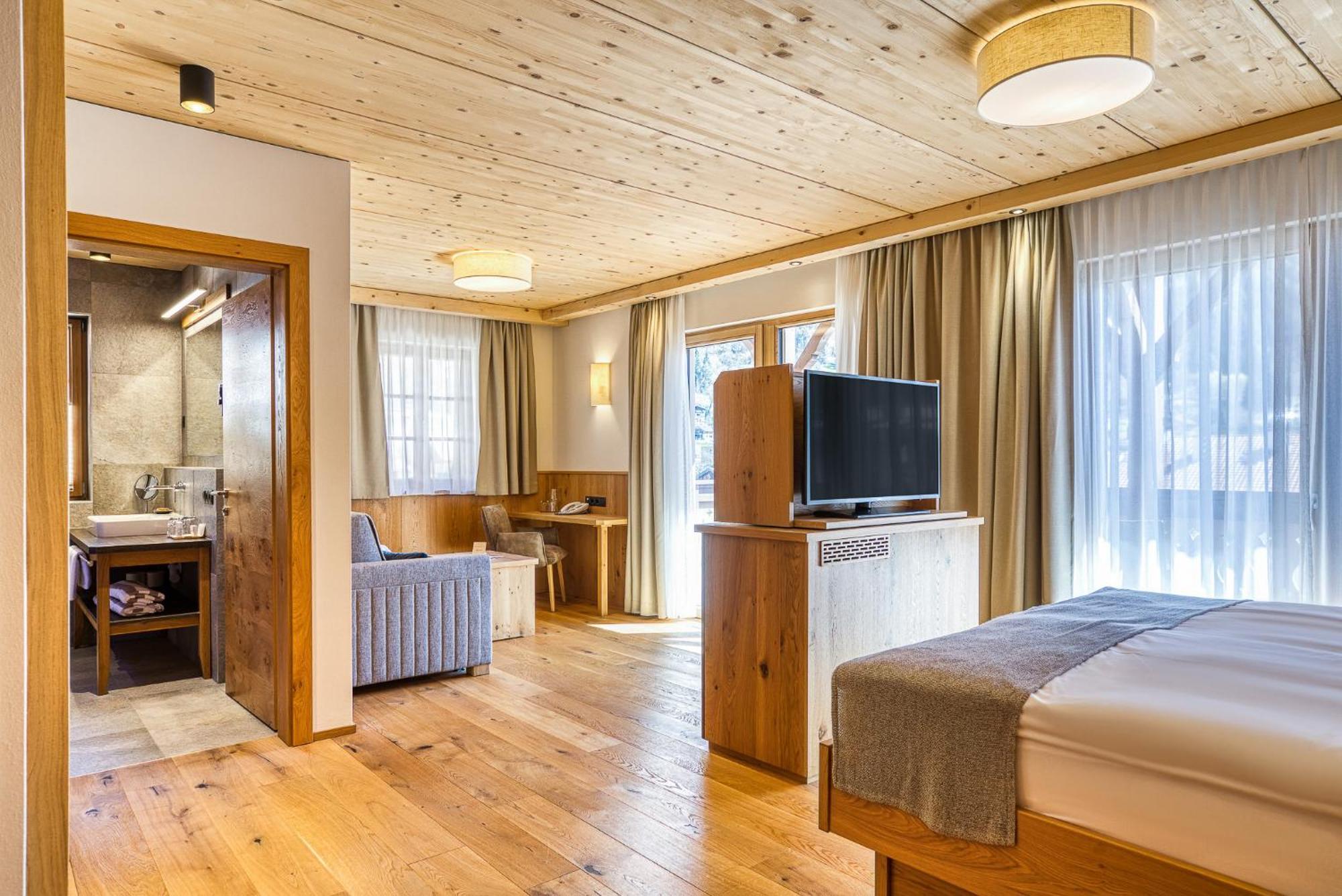 Large Double Room