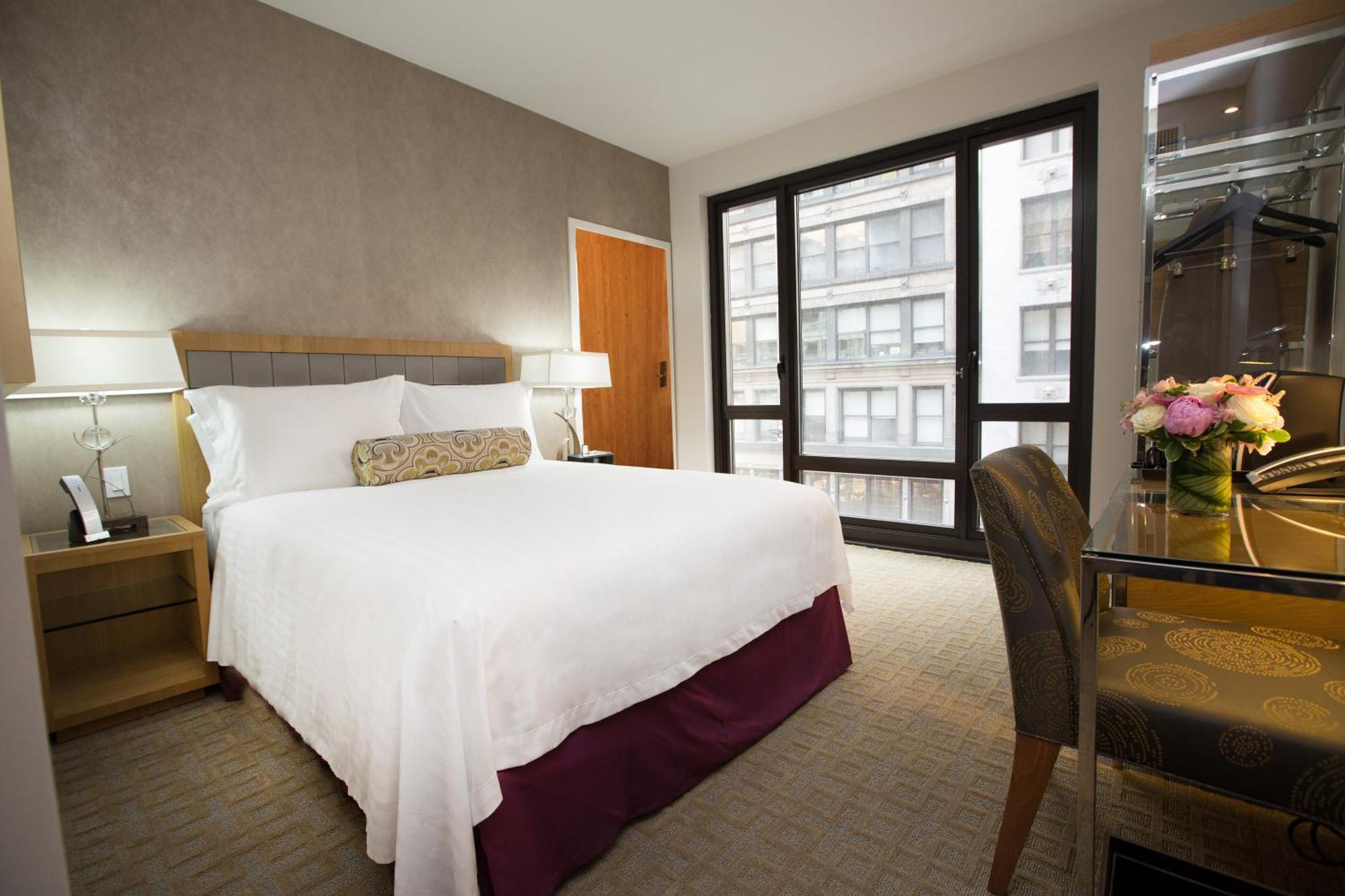 Executive Queen Room Accessible