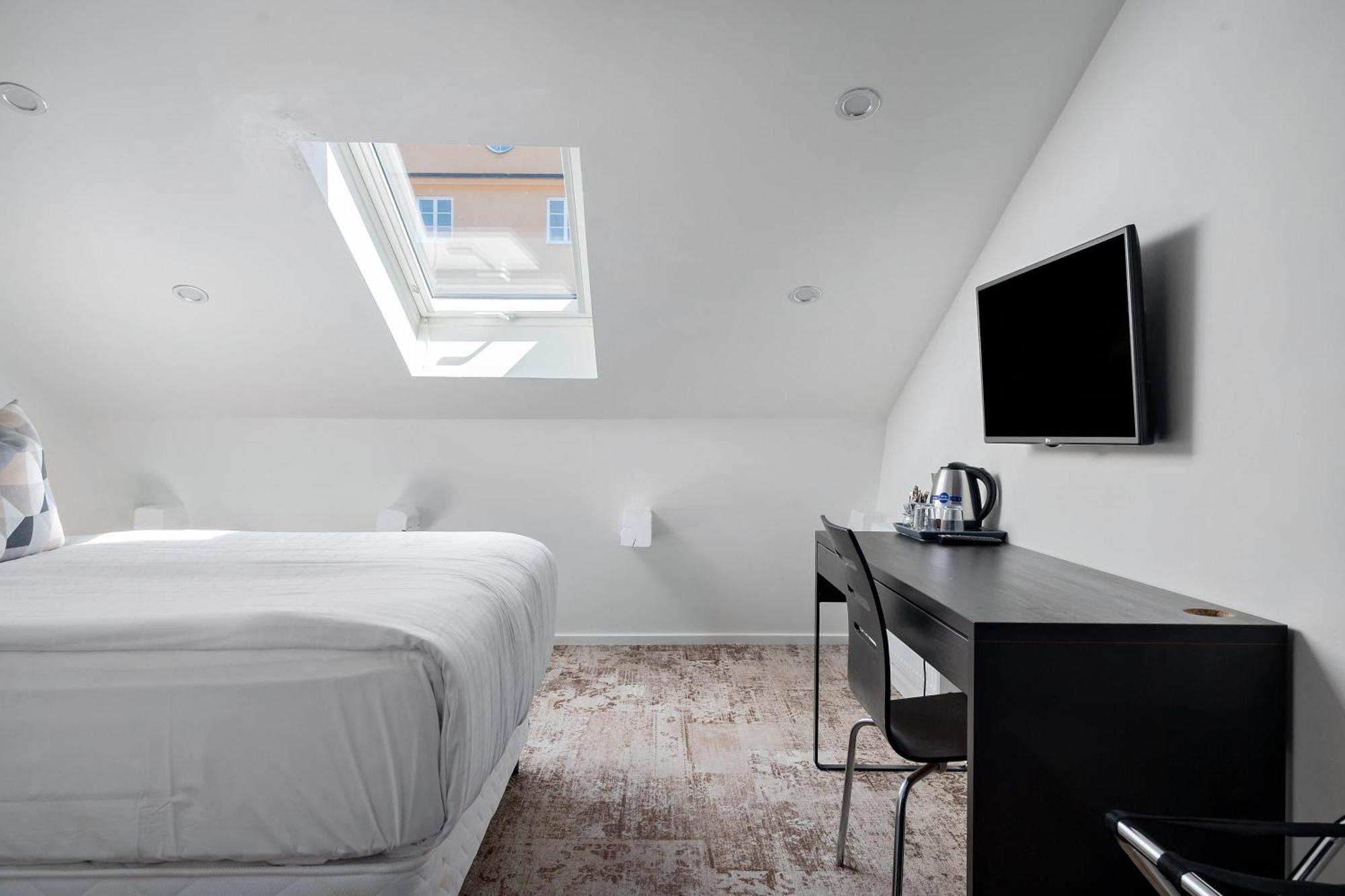 Economy Double Room Non-Smoking