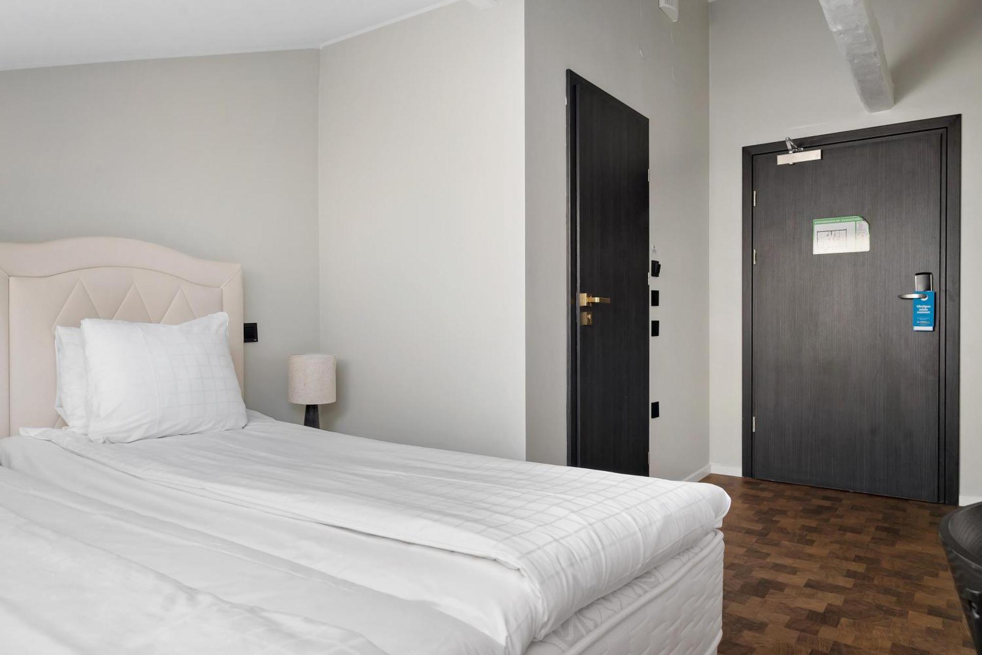 Economy Twin Room Non-Smoking
