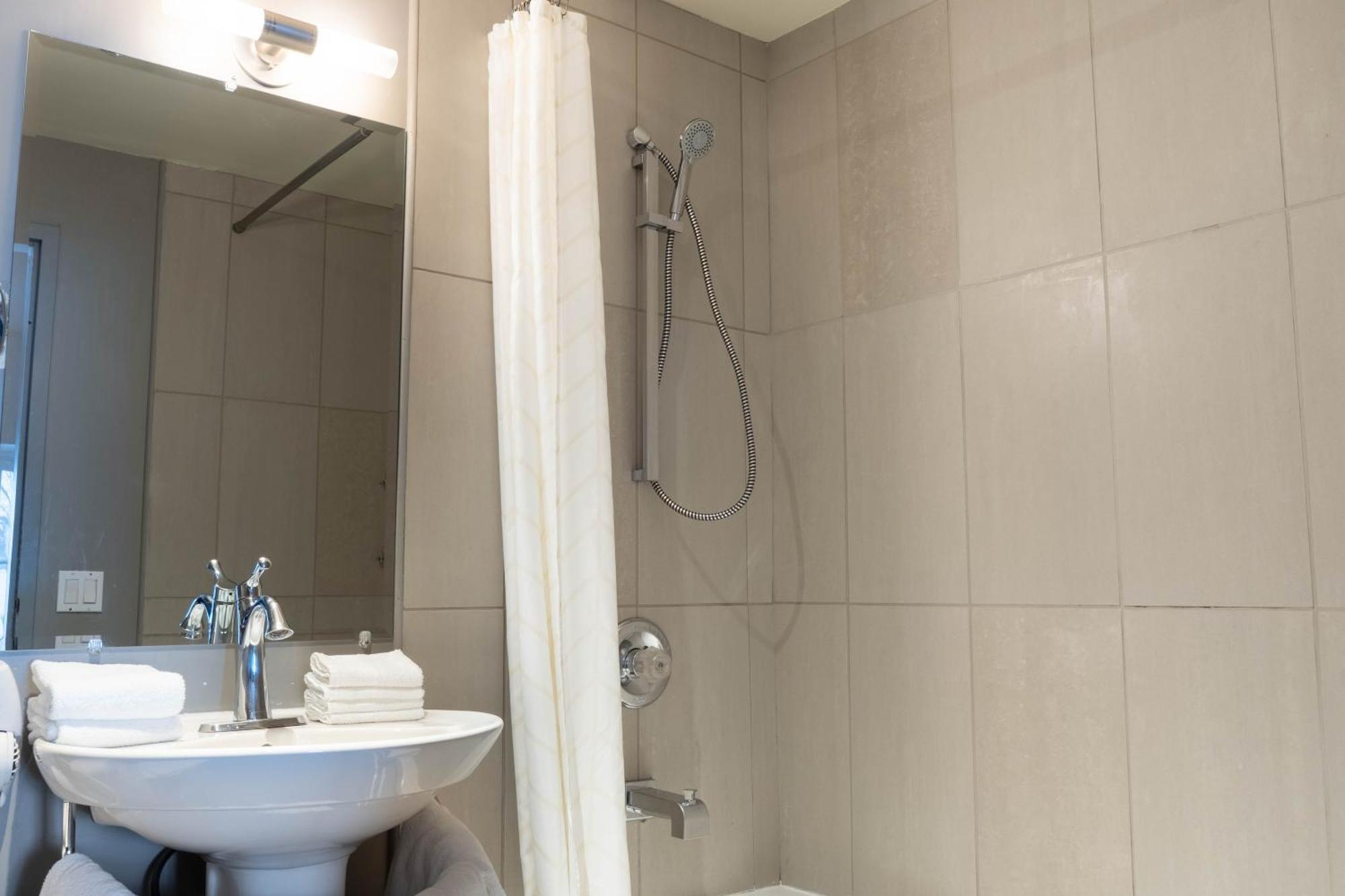 Chambre Double Supérieure avec Deux Lits Doubles