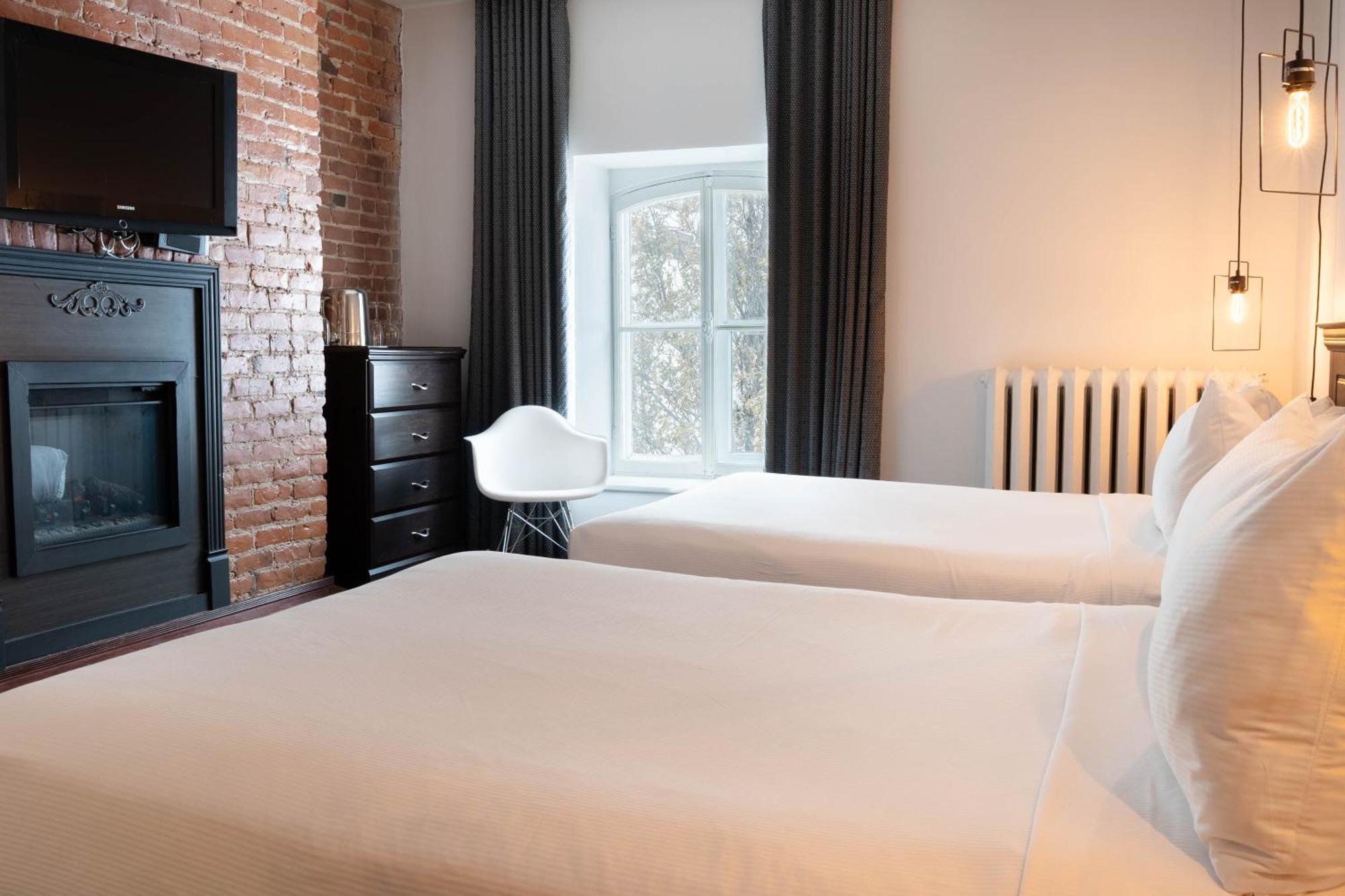 Superior Double Room Two Double Beds