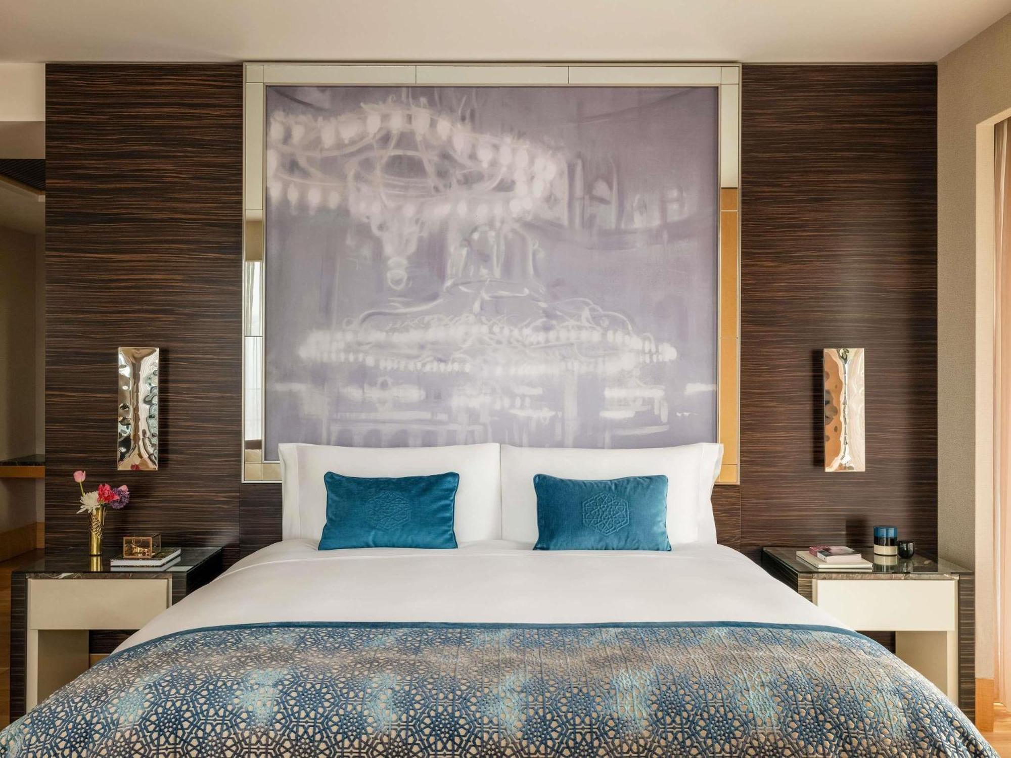 One-Bedroom King Suite City View
