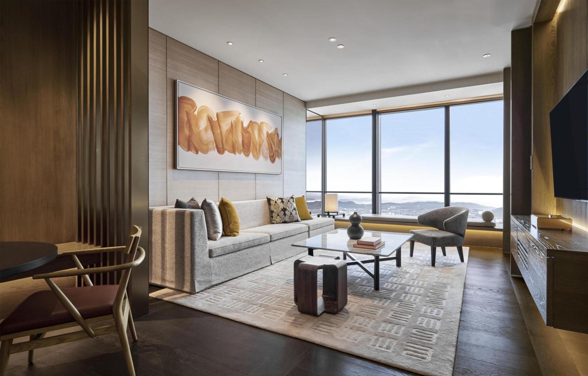 Park King Suite