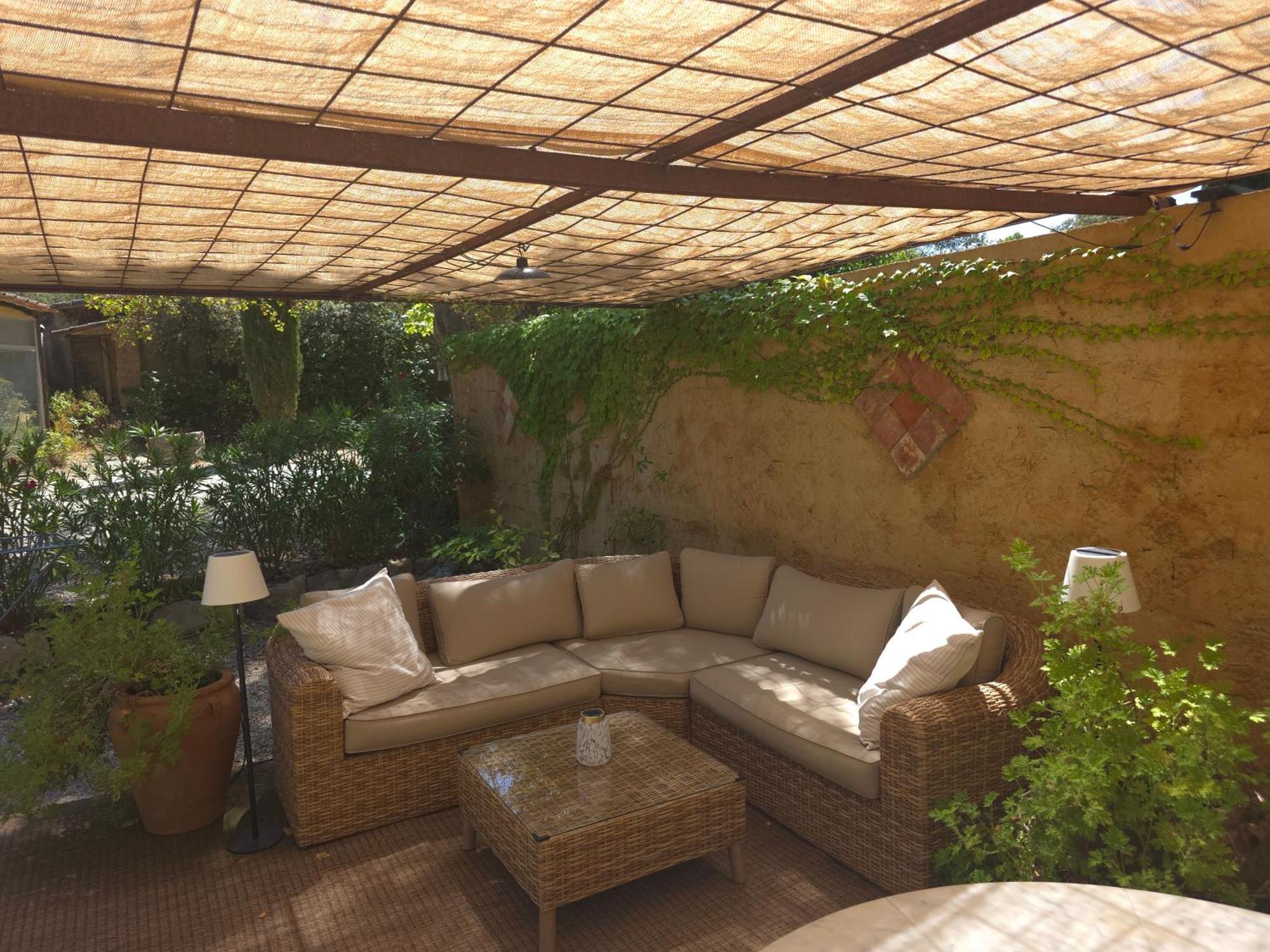 Studio Garden View